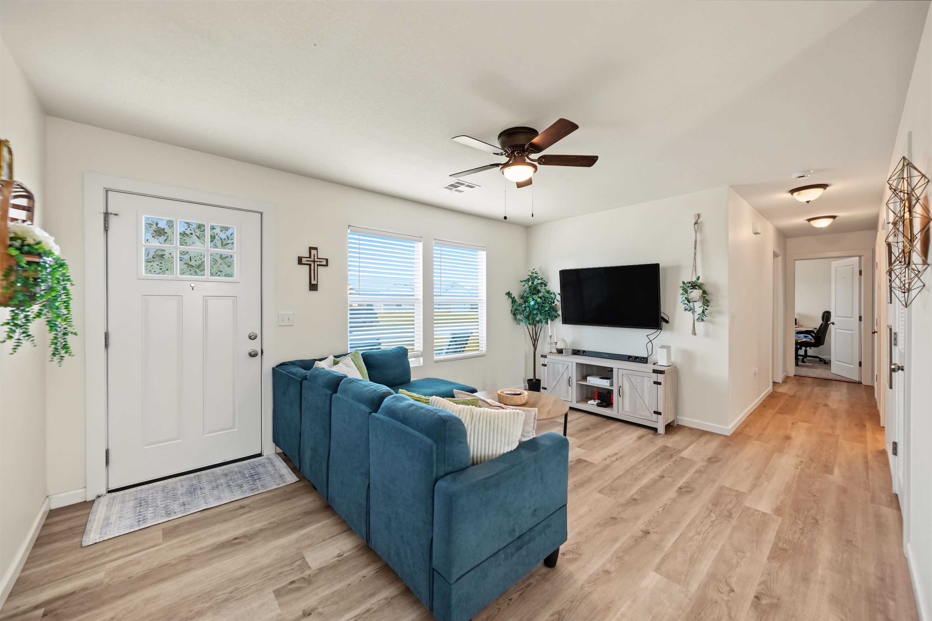 1200 Nautical Dr Property Photo 3