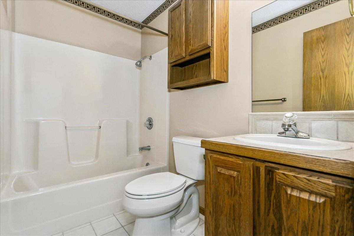 9715 W Westlawn St Property Photo 11
