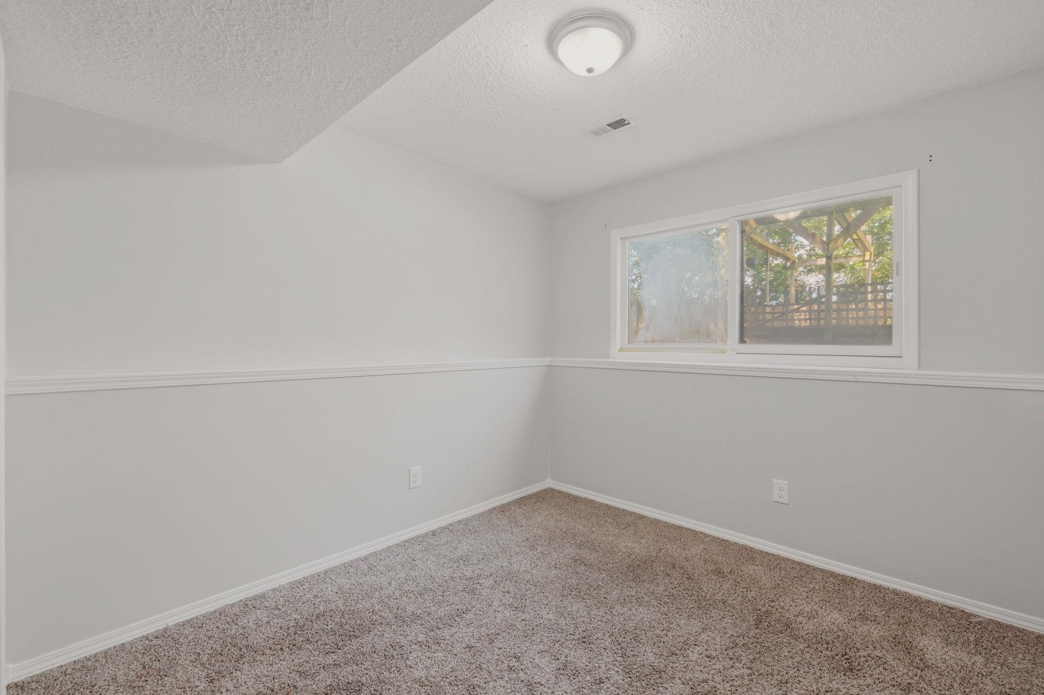 4523 S Washington Ct Property Photo 10