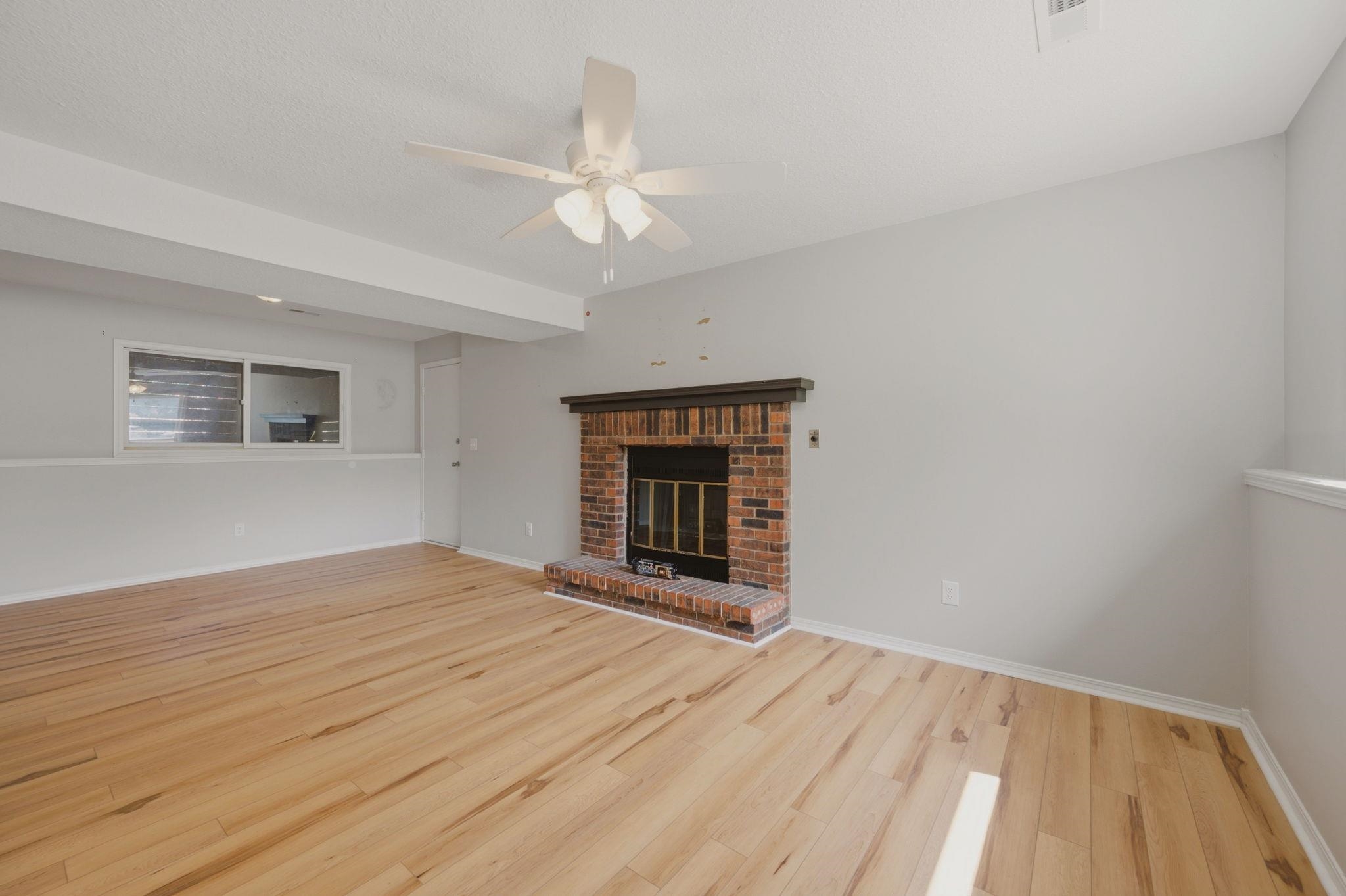 4523 S Washington Ct Property Photo 18