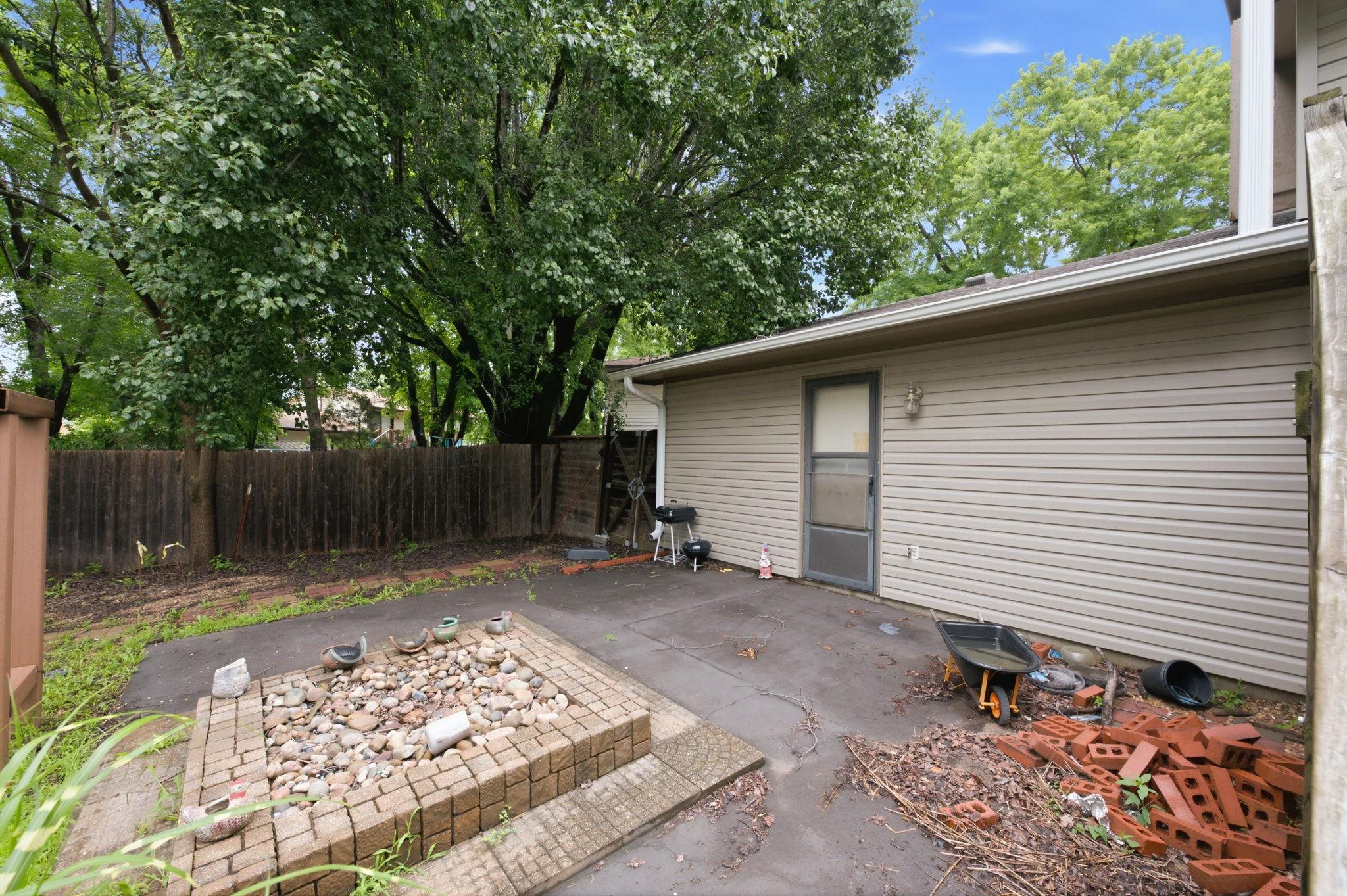 4523 S Washington Ct Property Photo 23