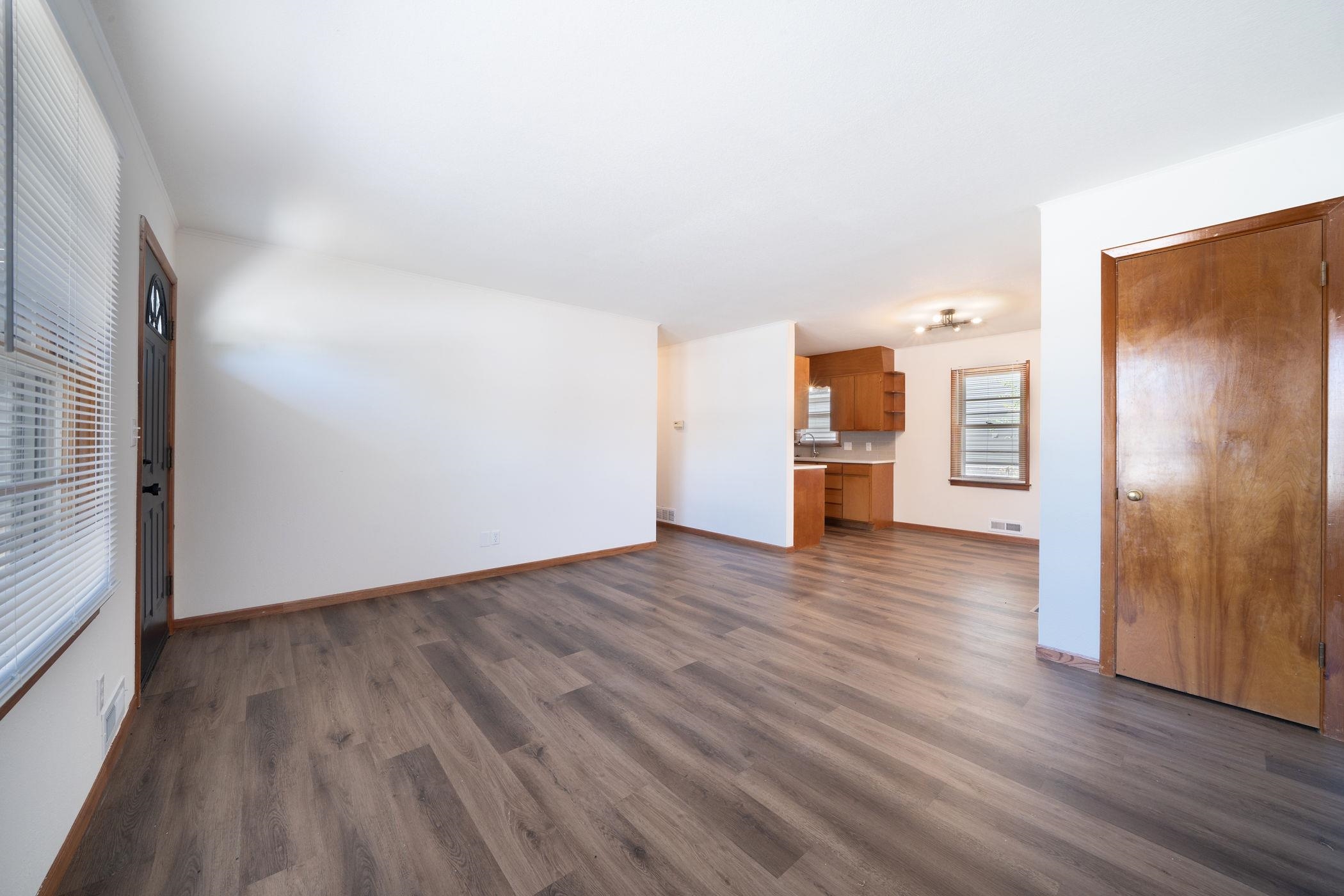 3102 S Palisade Property Photo 5