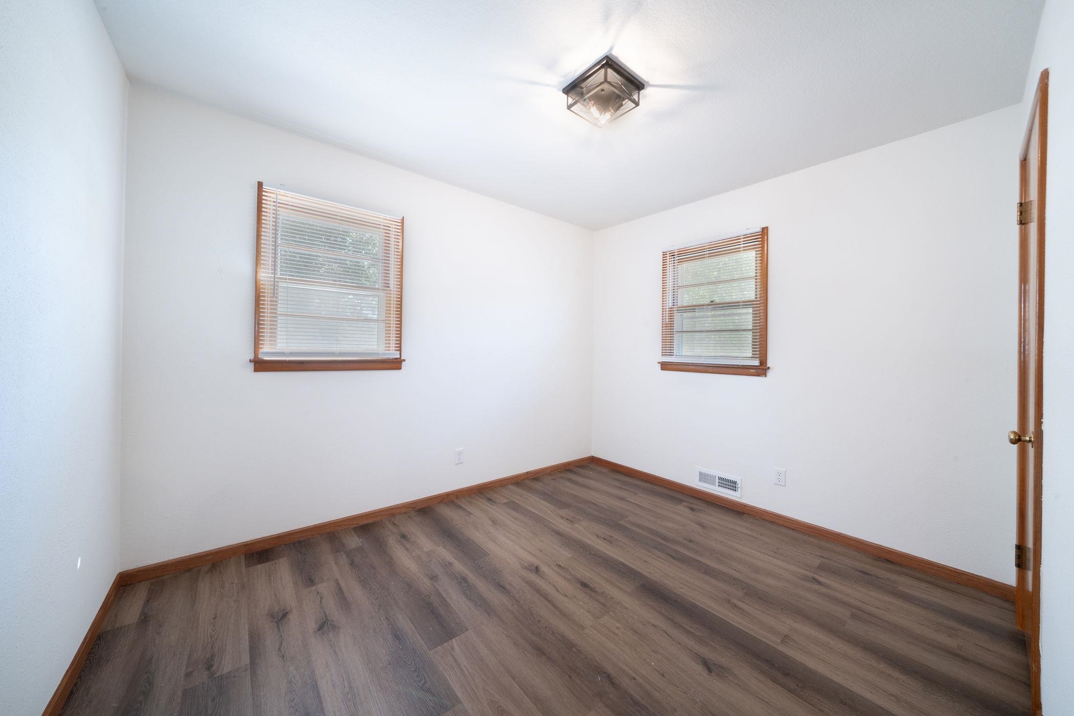 3102 S Palisade Property Photo 9