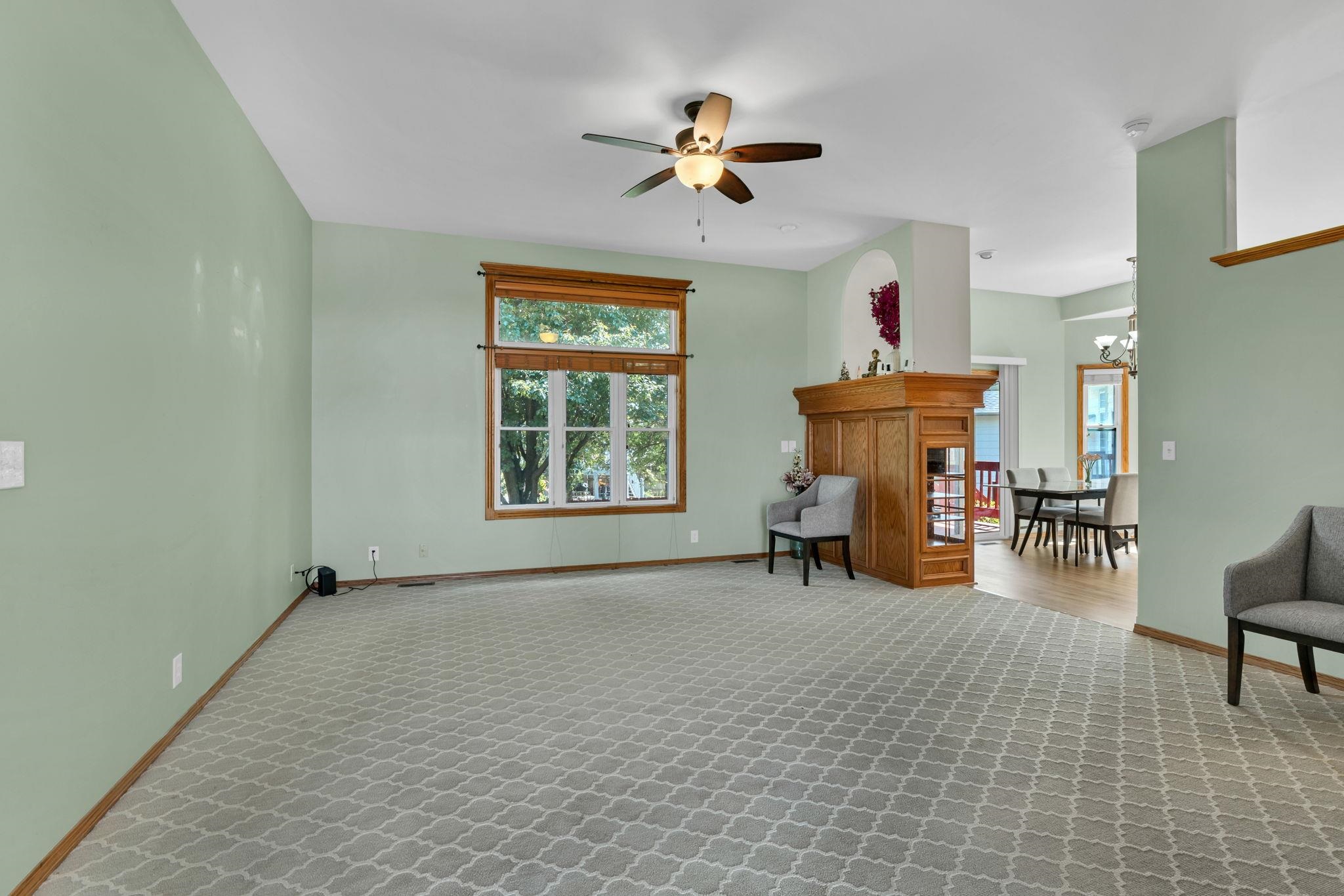 1846 S Tara Falls St Property Photo 5