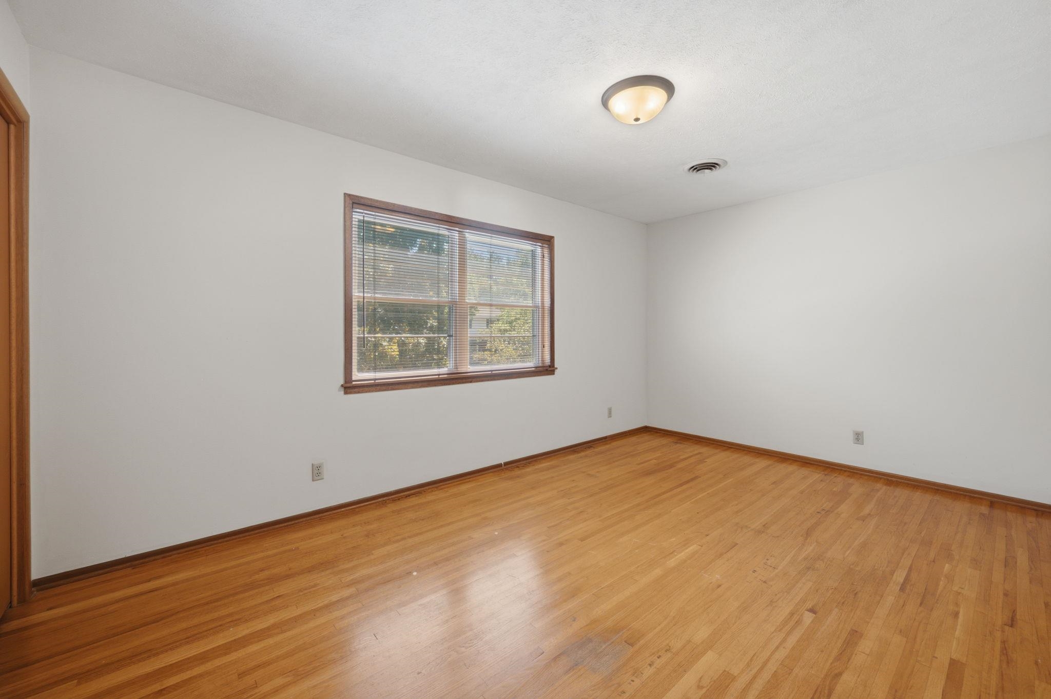 1305 N Gretchen Property Photo 22