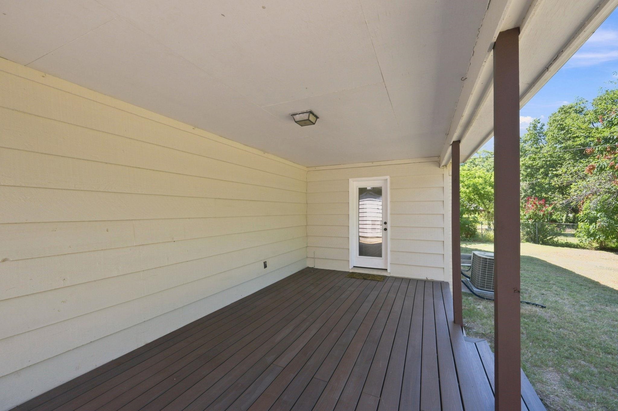 1305 N Gretchen Property Photo 33