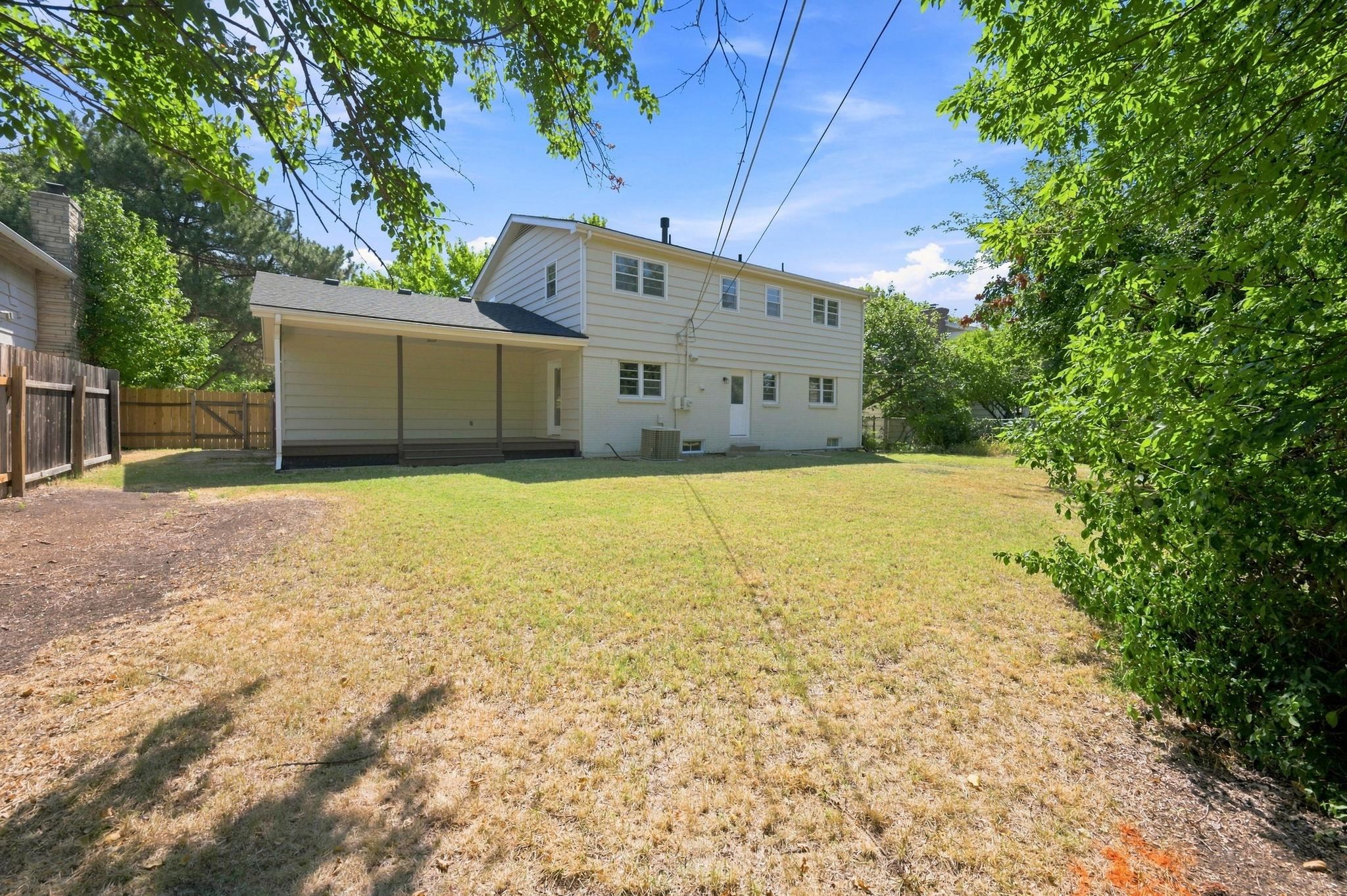 1305 N Gretchen Property Photo 35