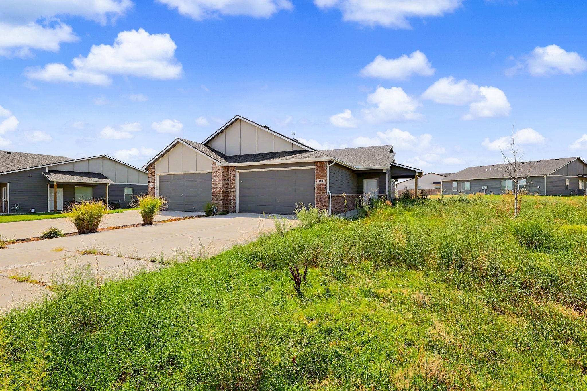 5776 E Bristol Circle Property Photo 3
