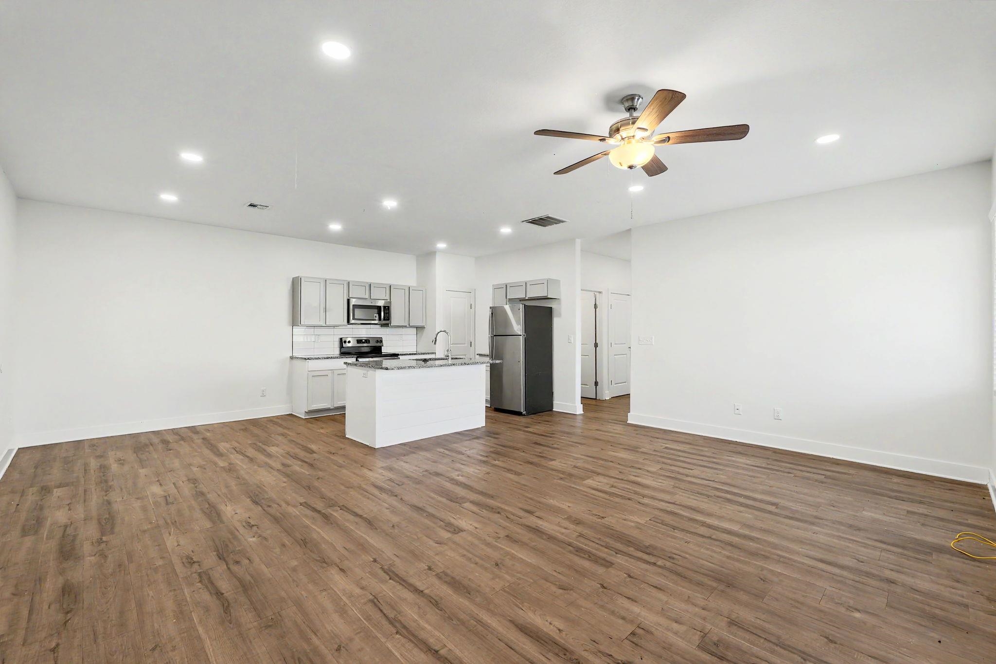 5776 E Bristol Circle Property Photo 5