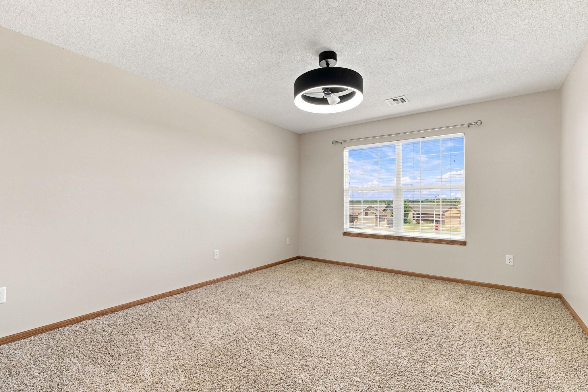 3006 N Rough Creek Cir Property Photo 22