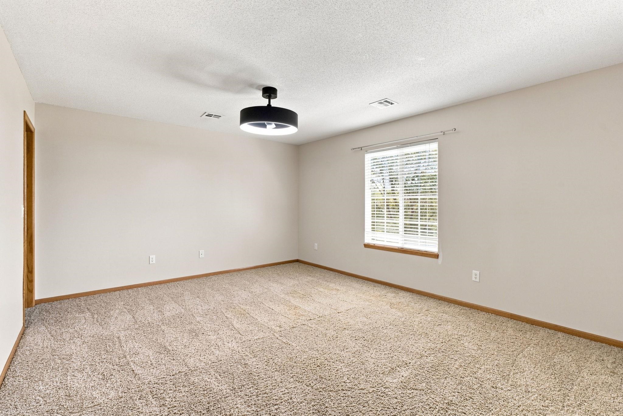 3006 N Rough Creek Cir Property Photo 23
