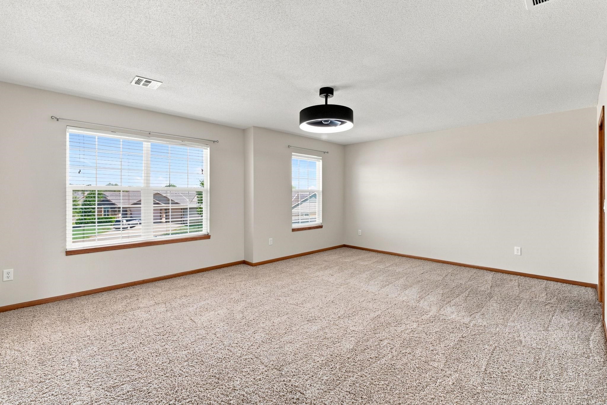 3006 N Rough Creek Cir Property Photo 25