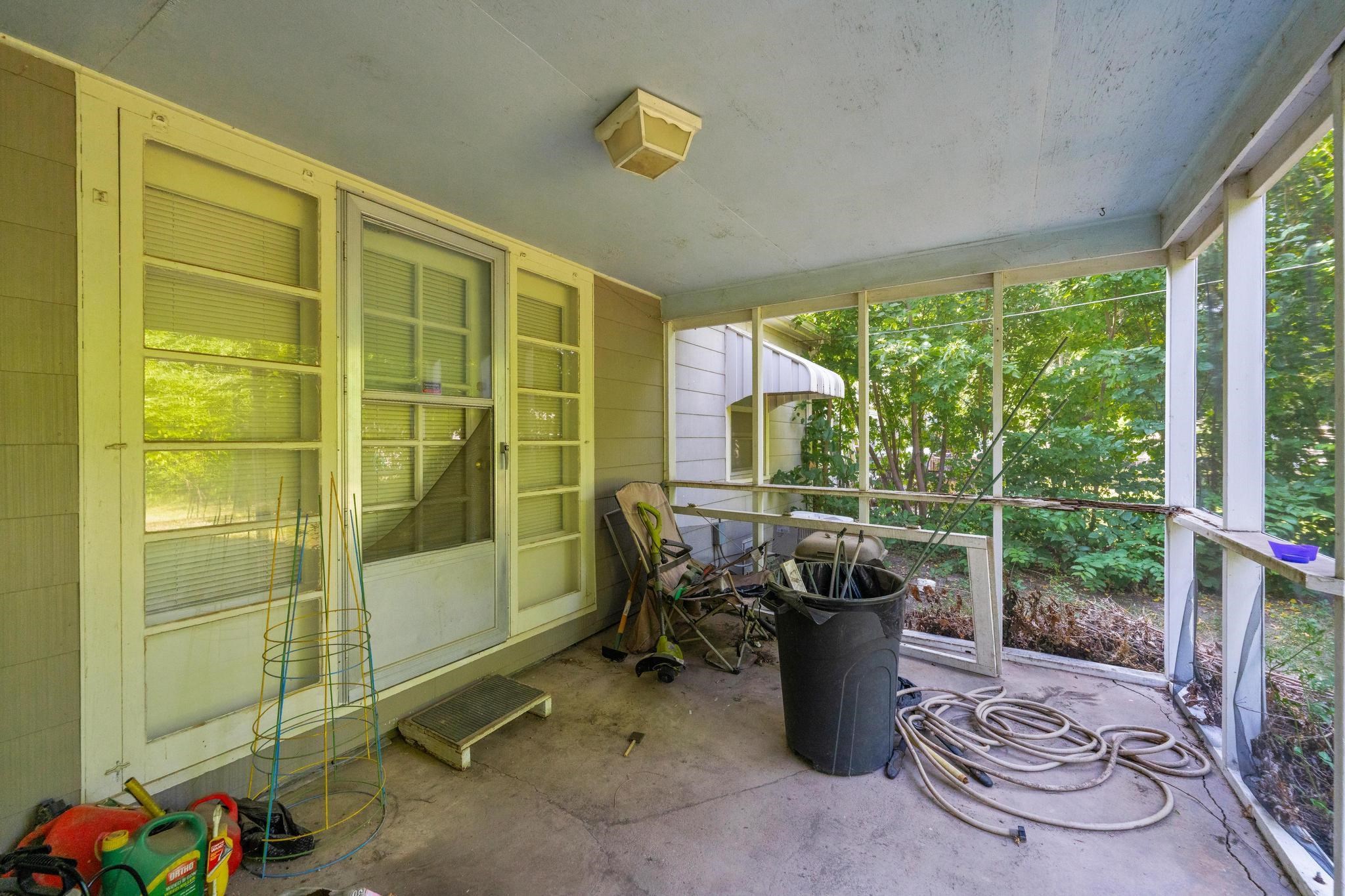 727 S Fountain Ave Property Photo 24