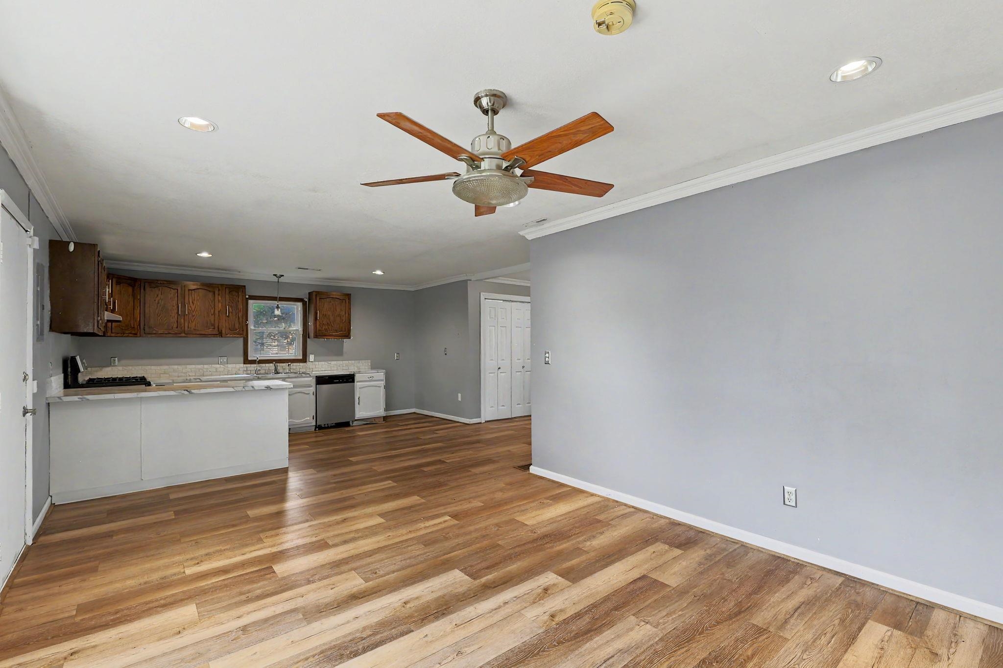 2746 N Iva Property Photo 14