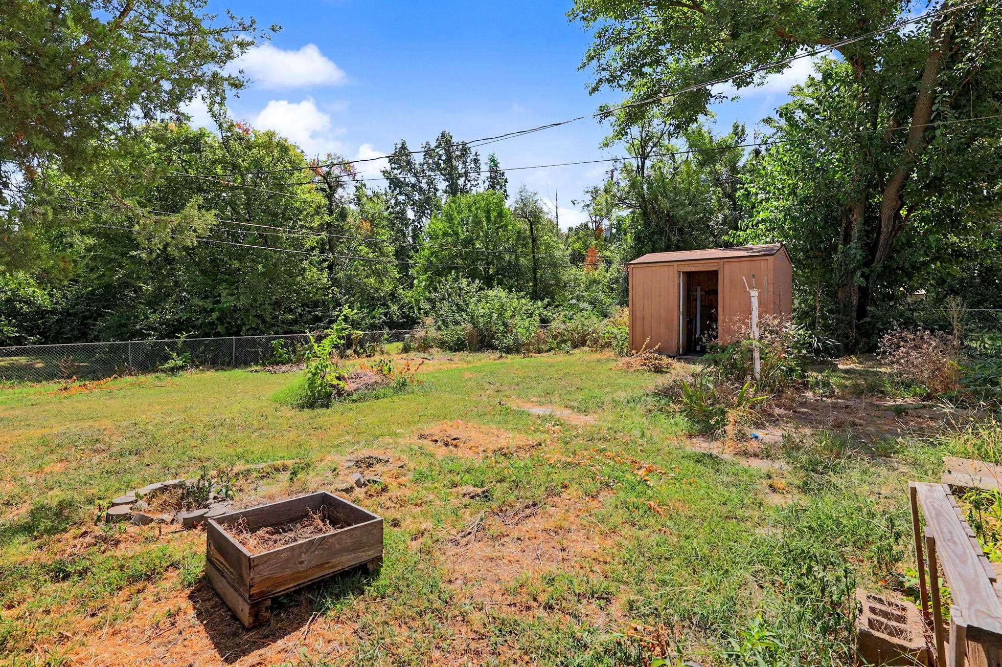2746 N Iva Property Photo 29