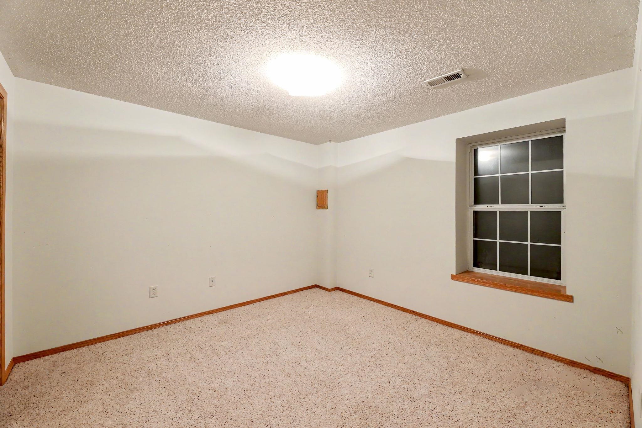 10114 W Jewell St Property Photo 22