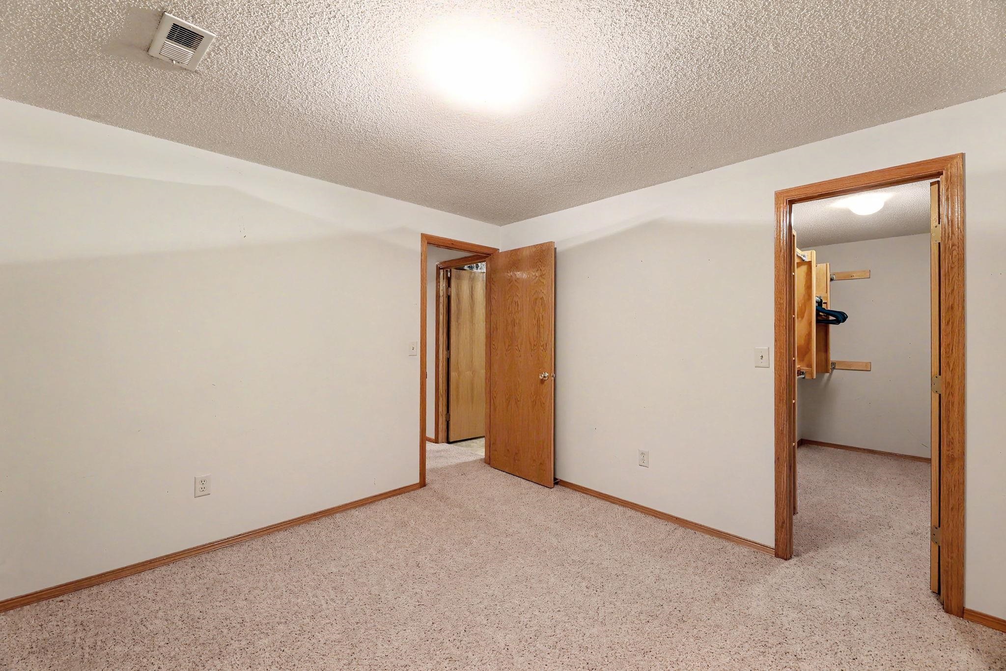 10114 W Jewell St Property Photo 23