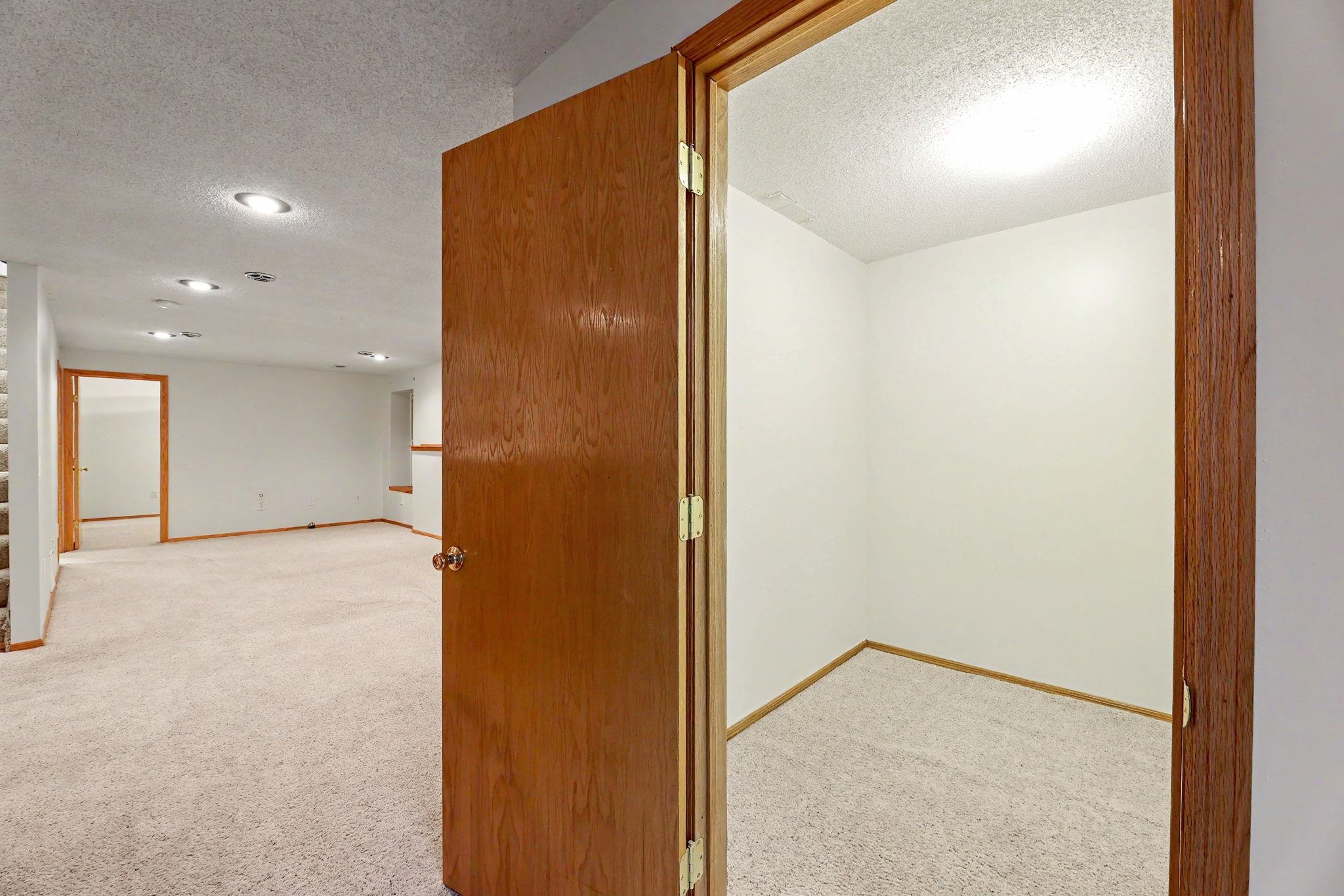 10114 W Jewell St Property Photo 28