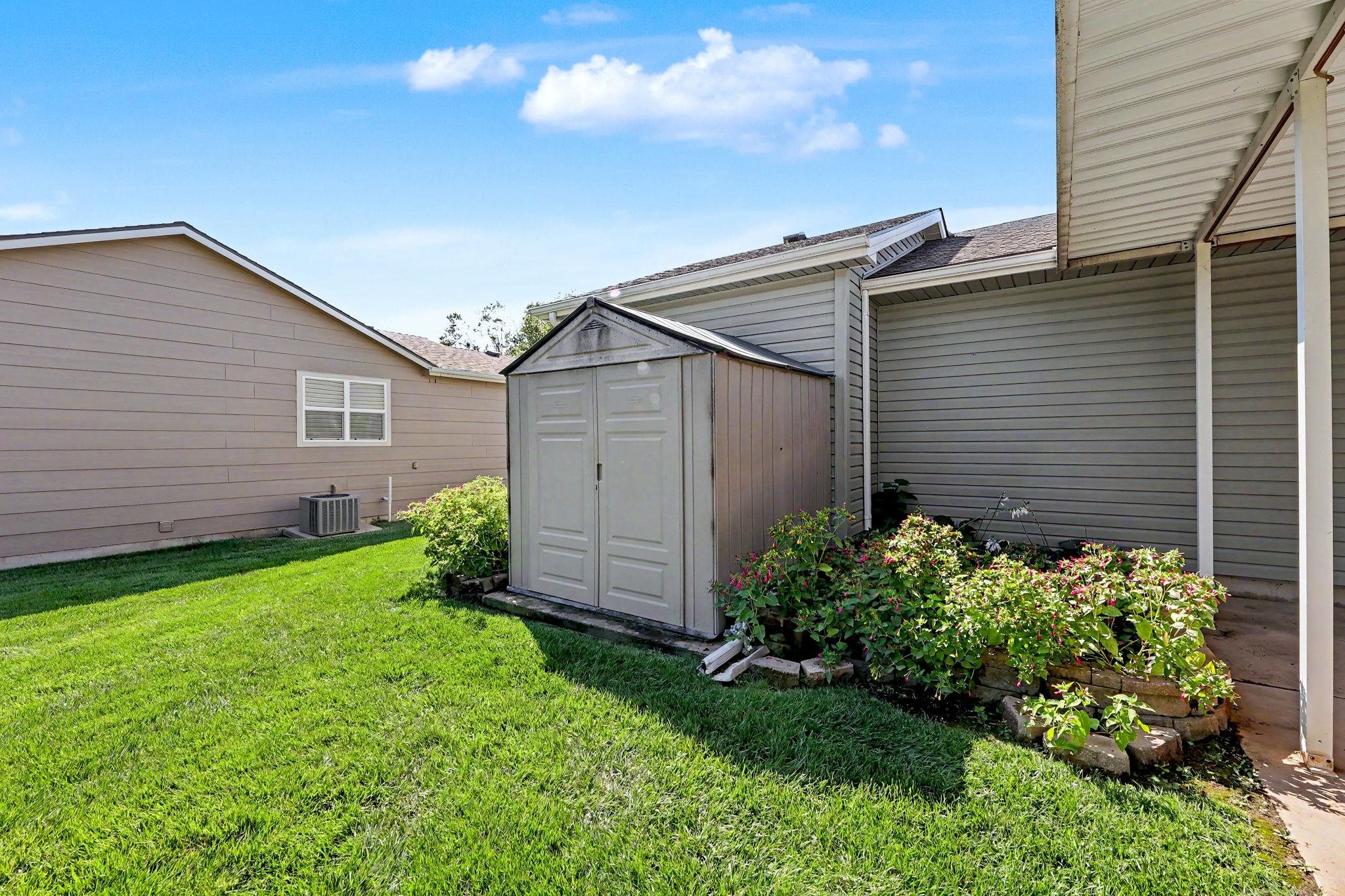 10114 W Jewell St Property Photo 33