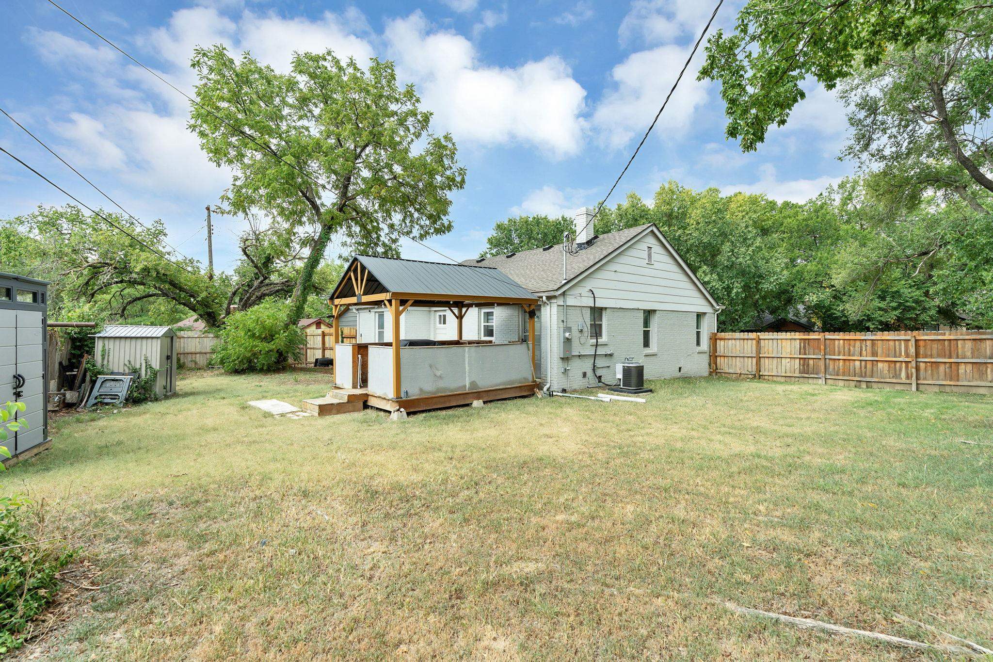 1514 Matlock Dr Property Photo 24