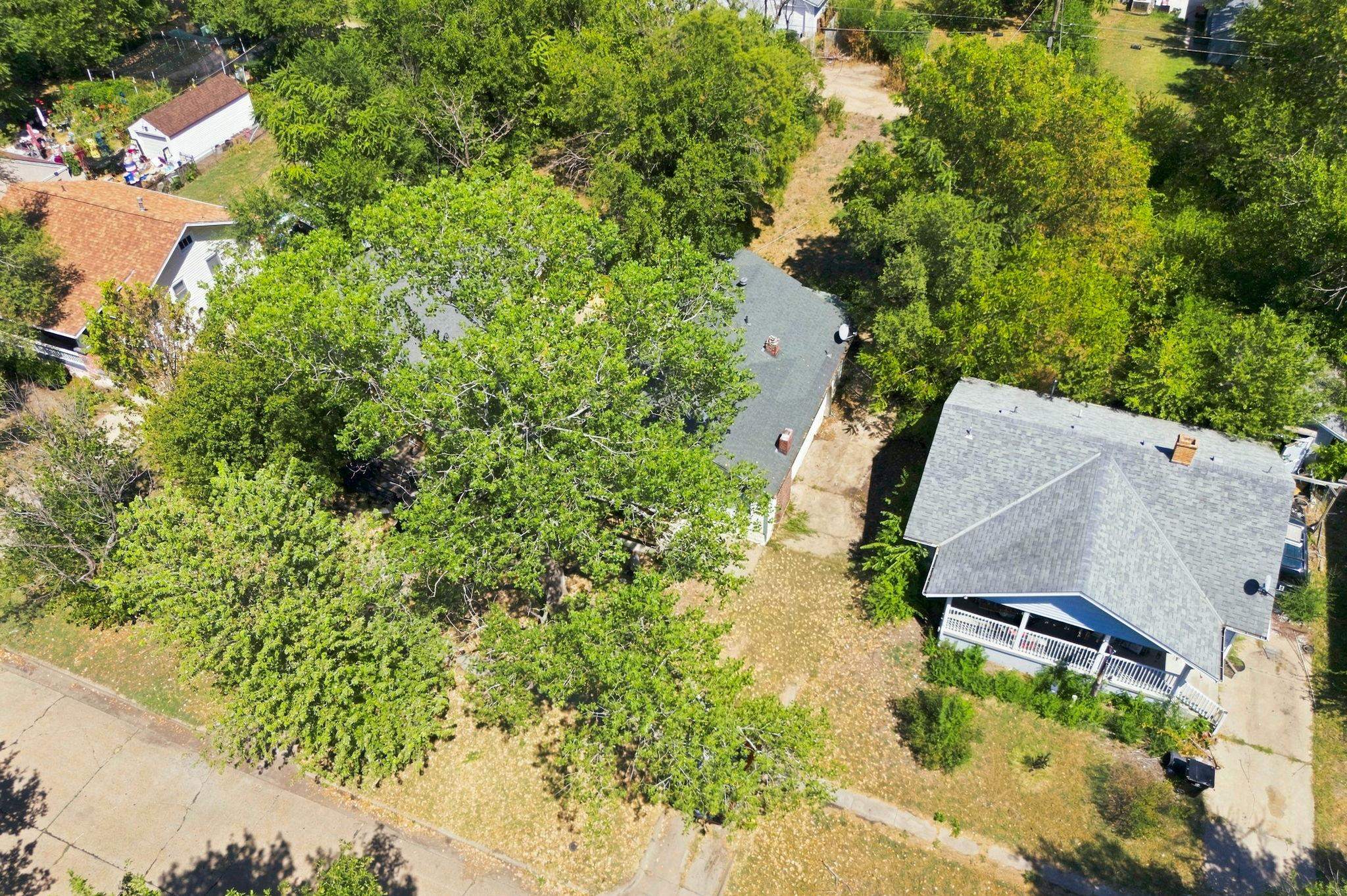 124 N Richmond Property Photo 2