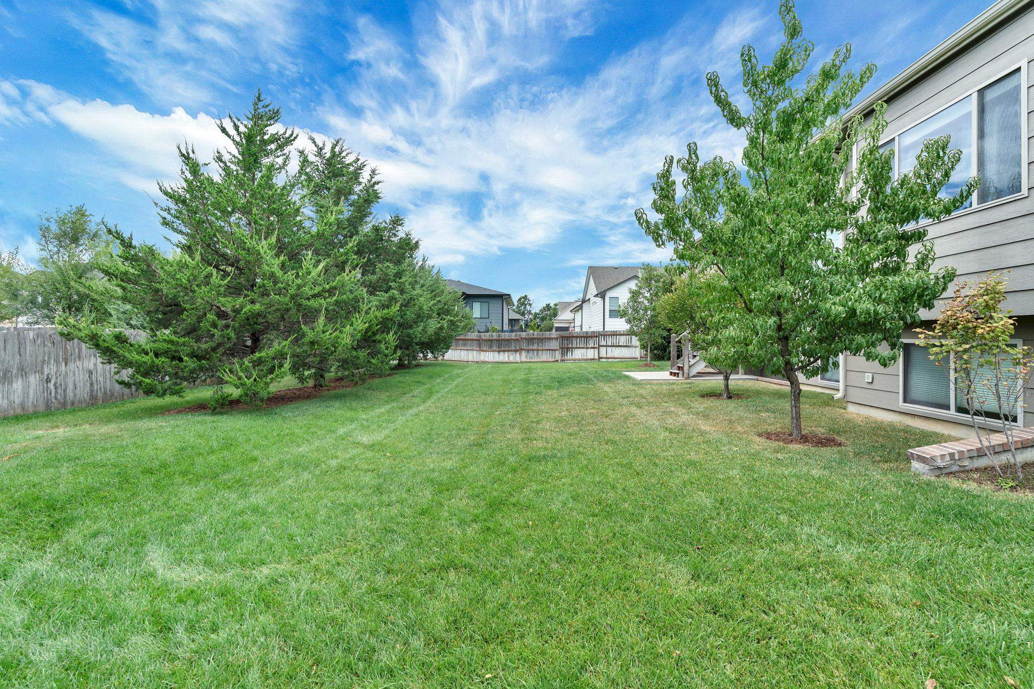 1619 N Lakeside Dr Property Photo 28
