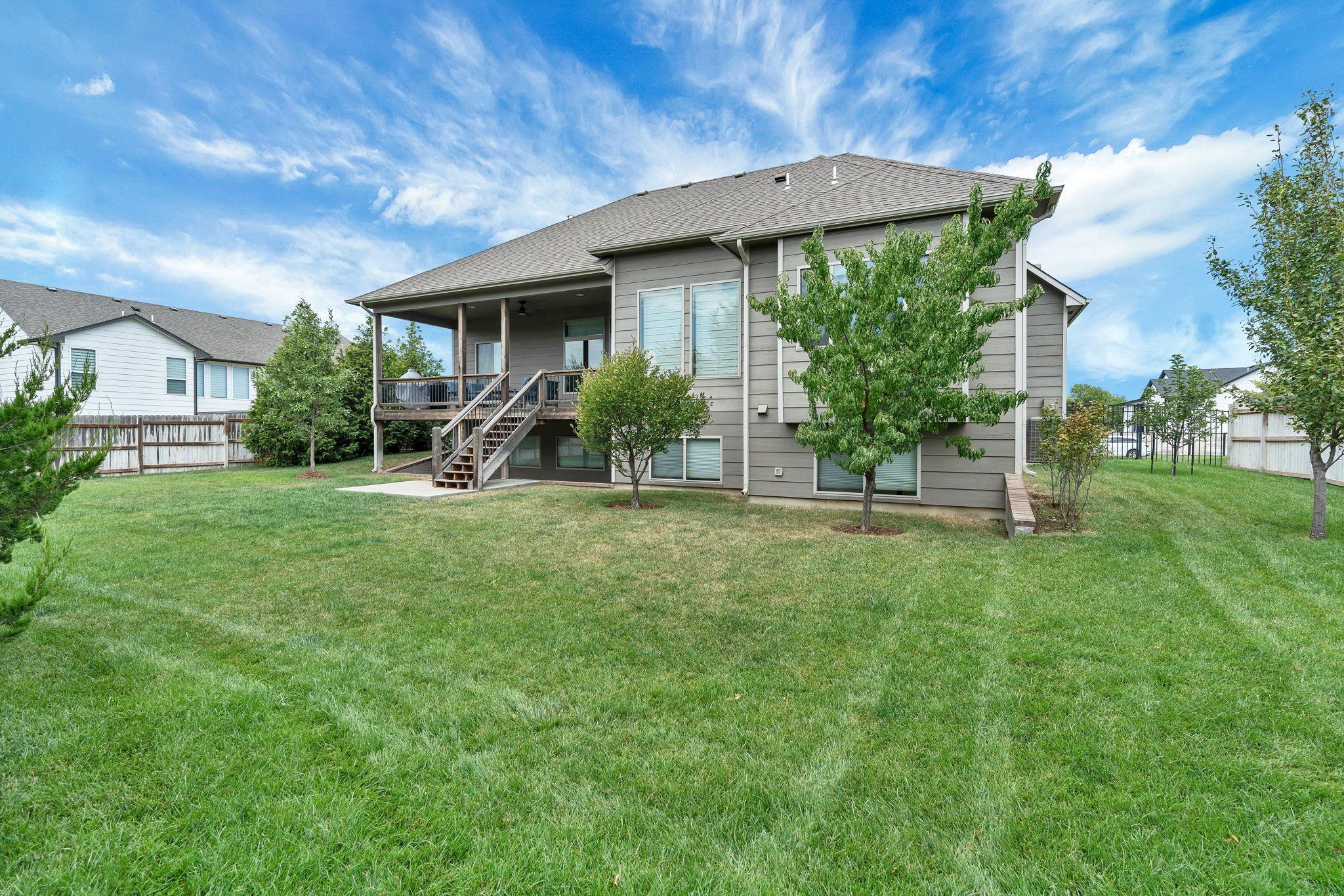 1619 N Lakeside Dr Property Photo 29