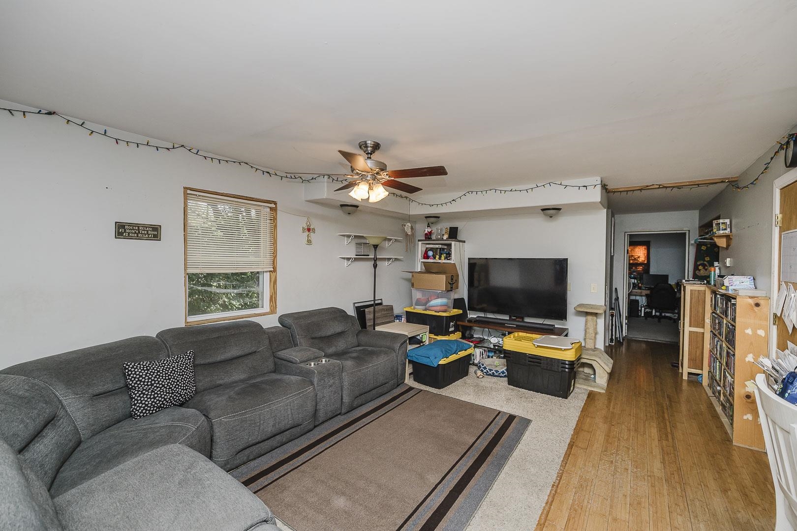 14330 W Macarthur Property Photo 3