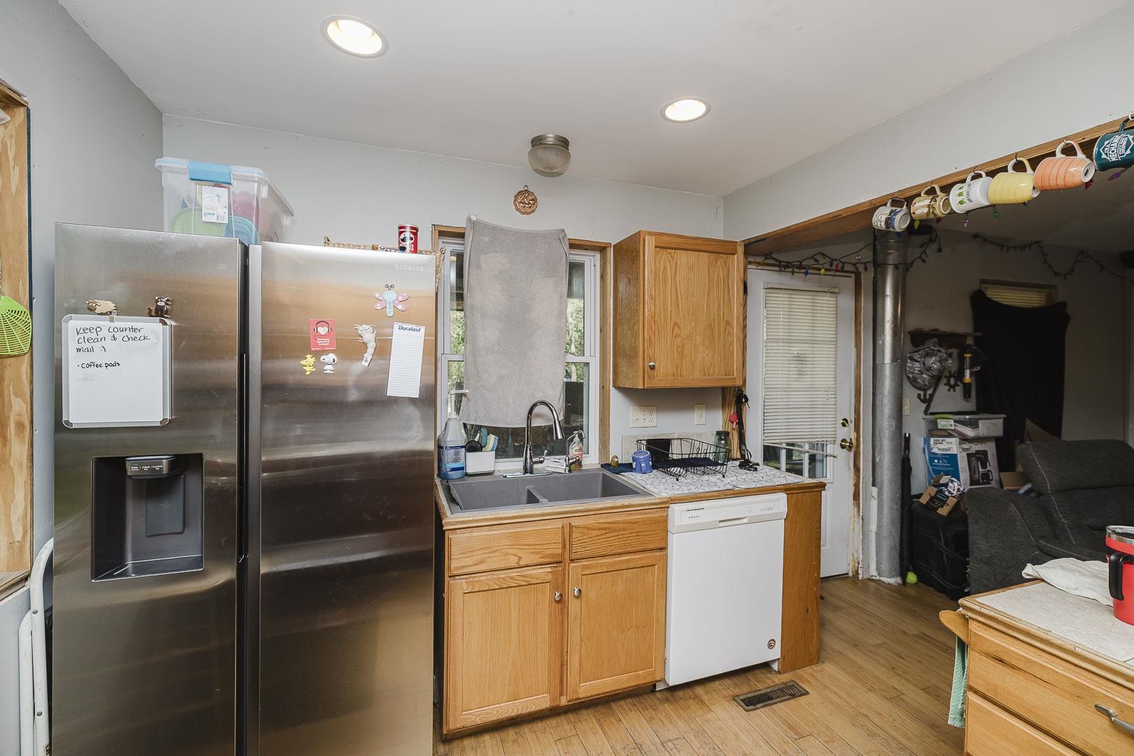 14330 W Macarthur Property Photo 5