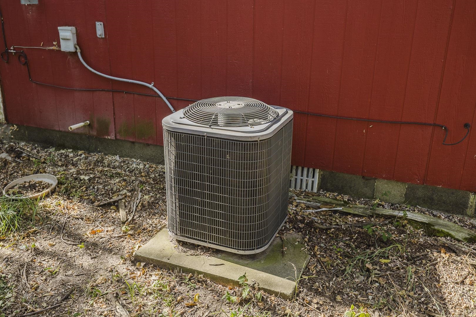 14330 W Macarthur Property Photo 33