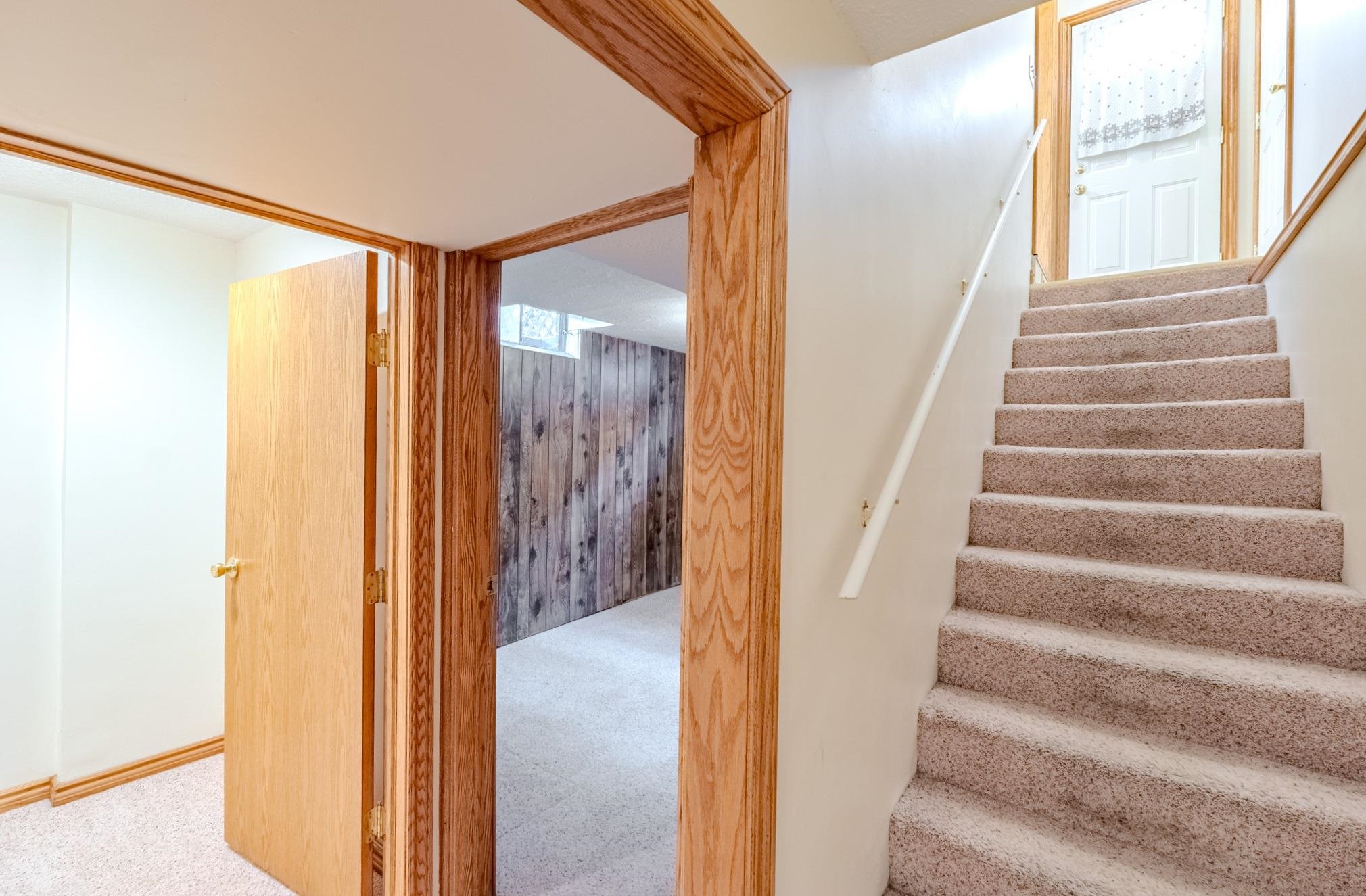 917 W Grand Property Photo 17
