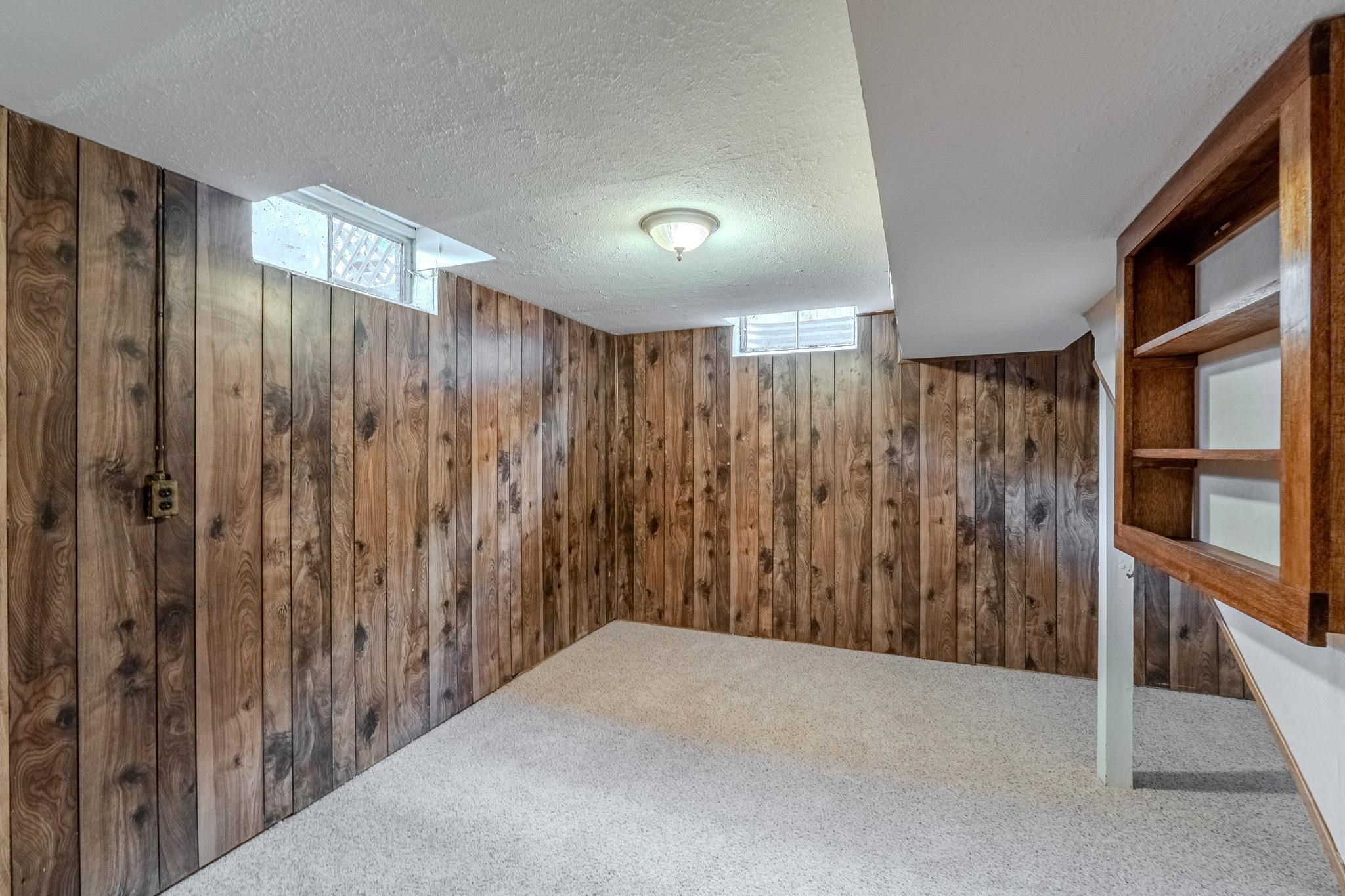 917 W Grand Property Photo 22