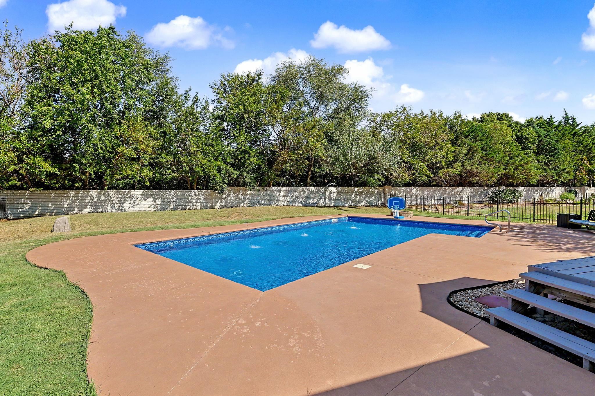 7802 E Champions Cir. Property Photo 27