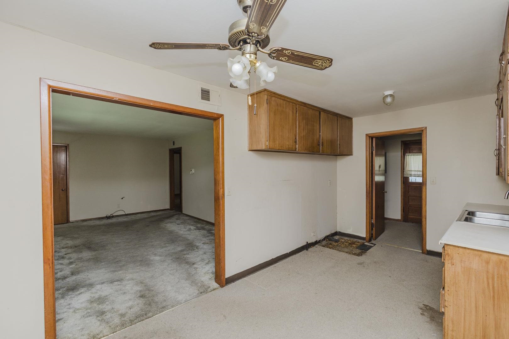 951 N Derby Property Photo 5