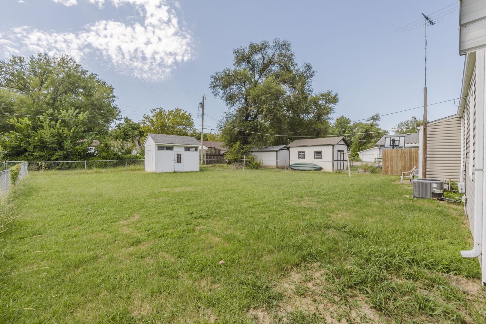951 N Derby Property Photo 20