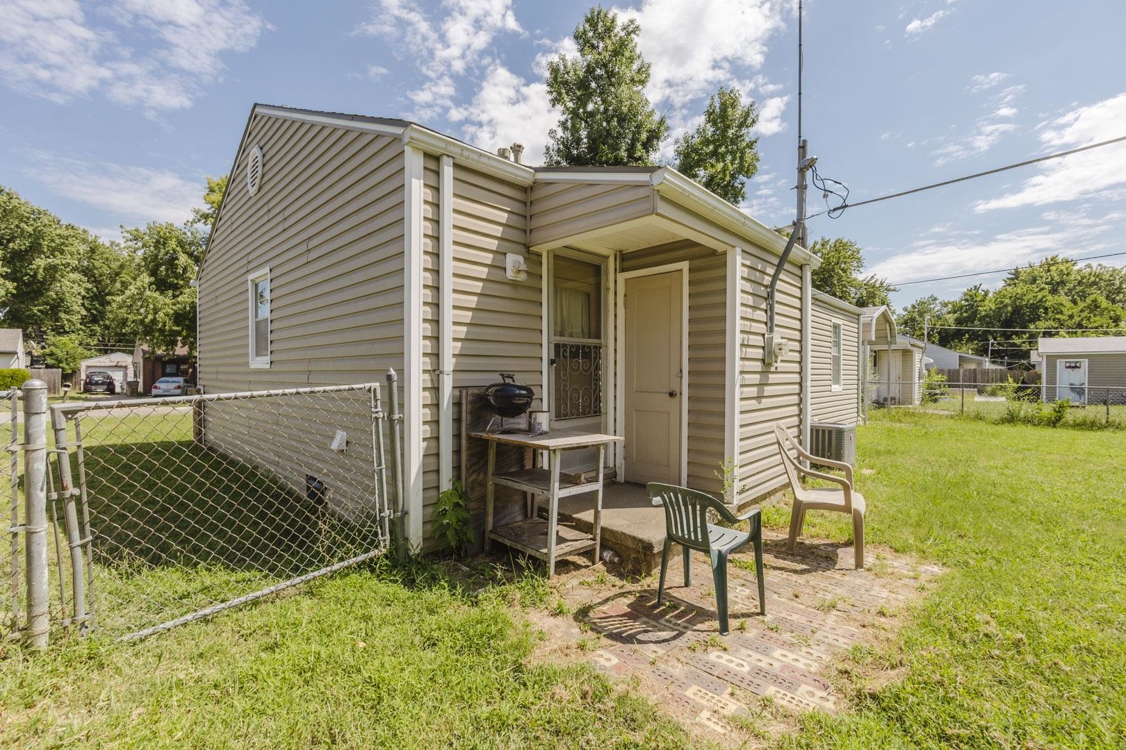 951 N Derby Property Photo 23