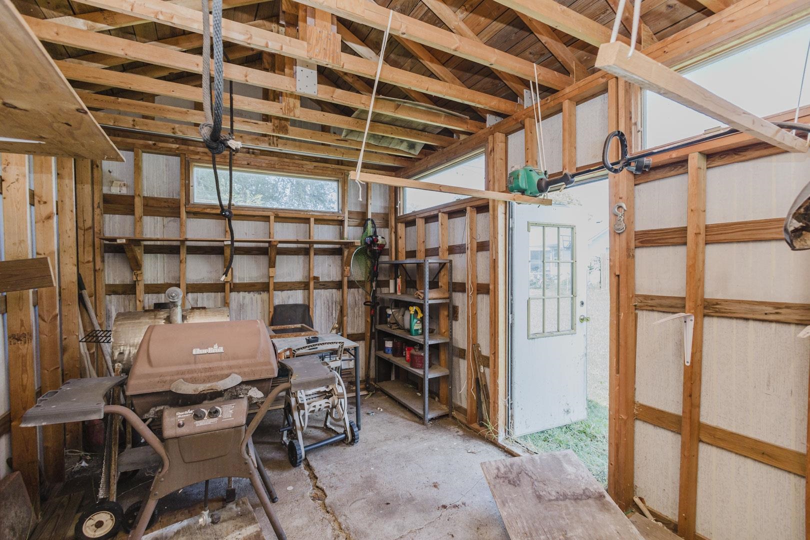 951 N Derby Property Photo 28