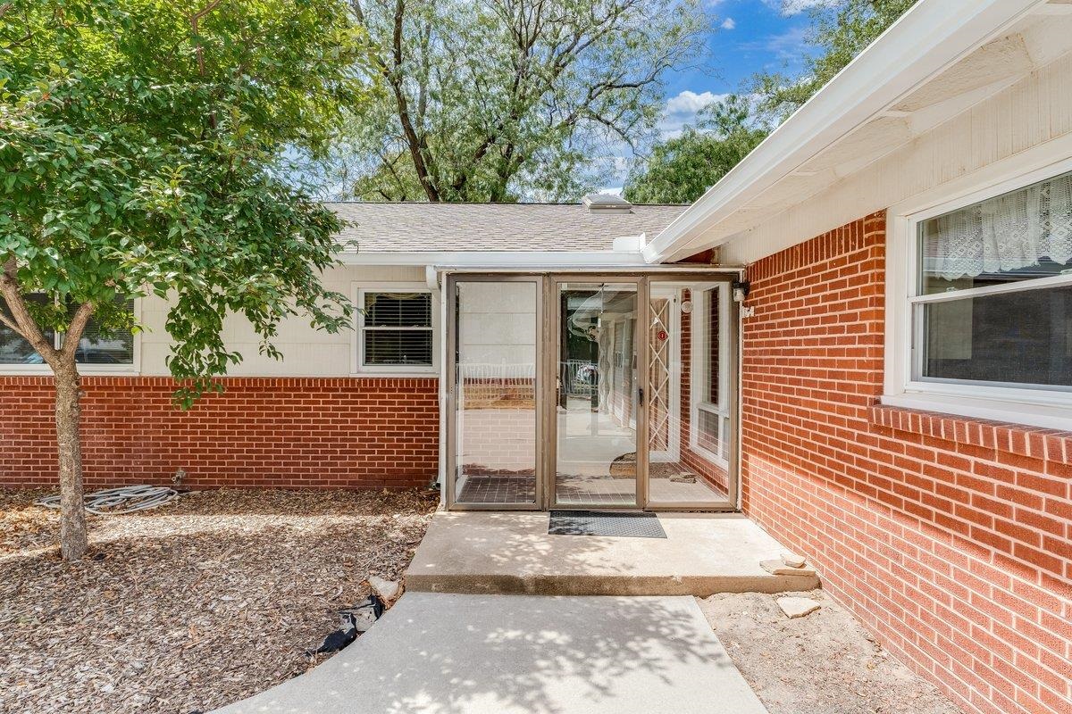 1641 N Womer Dr. Property Photo 3