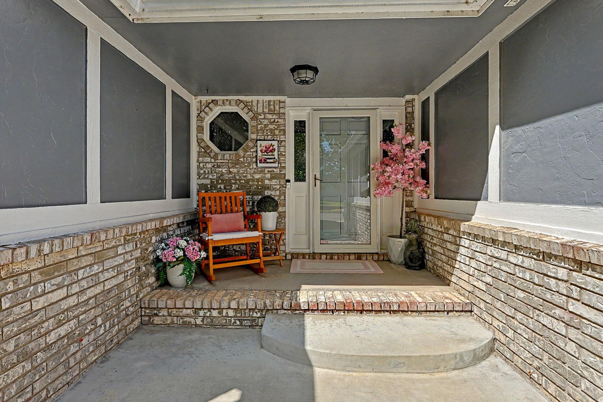 1313 N Manchester St Property Photo 3