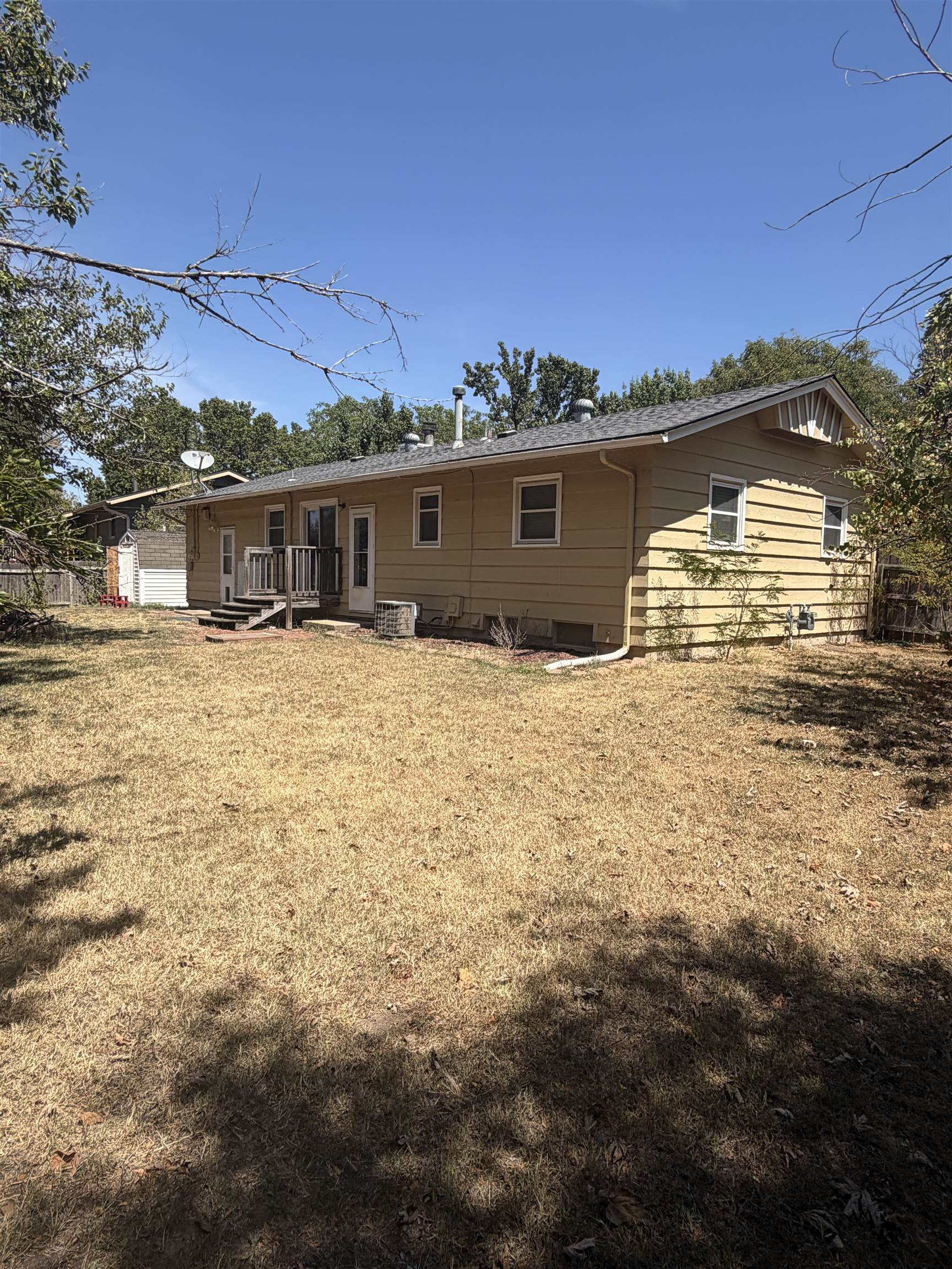 1805 N Woodrow Ct Property Photo 32