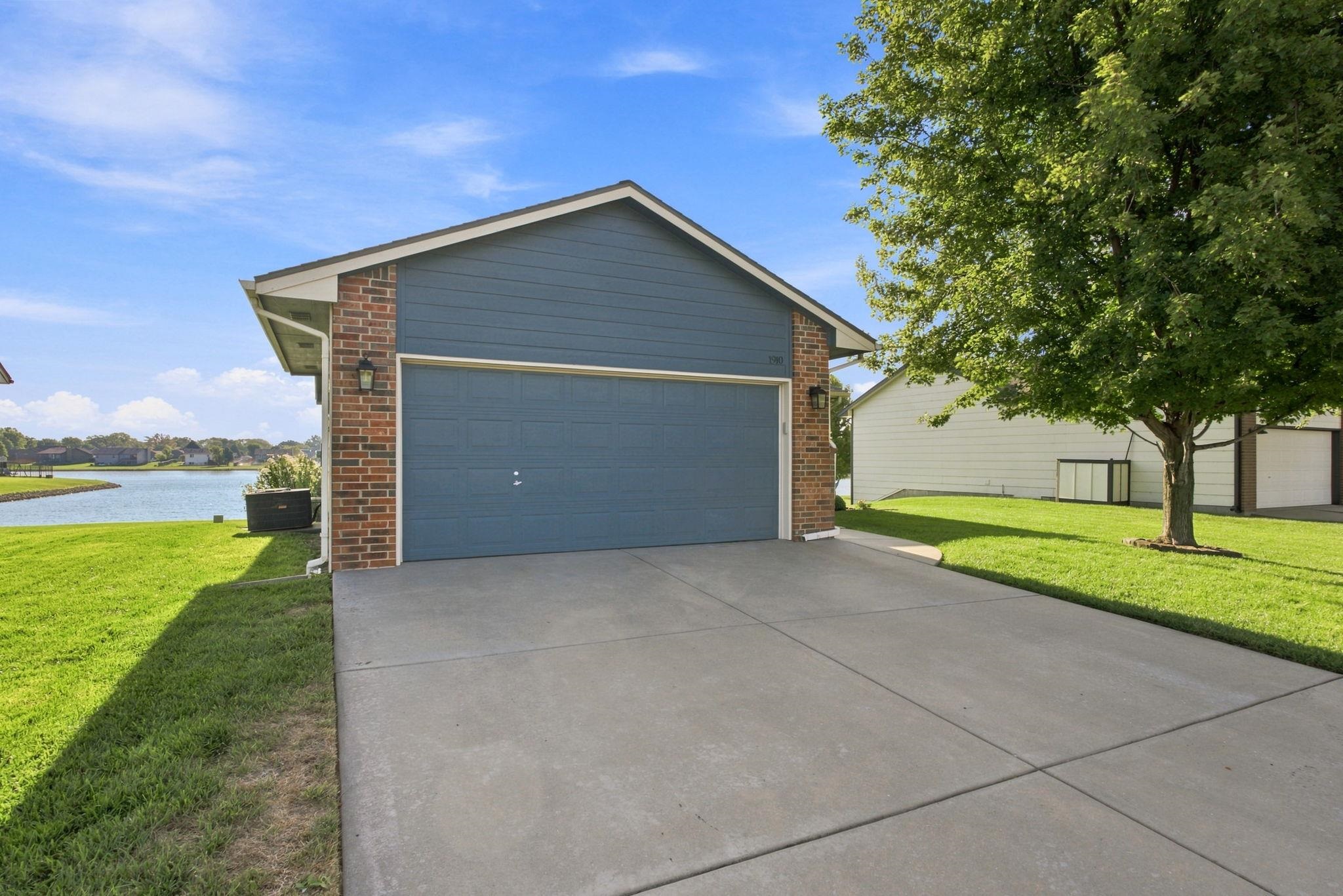 1910 N Bellick St Property Photo 3