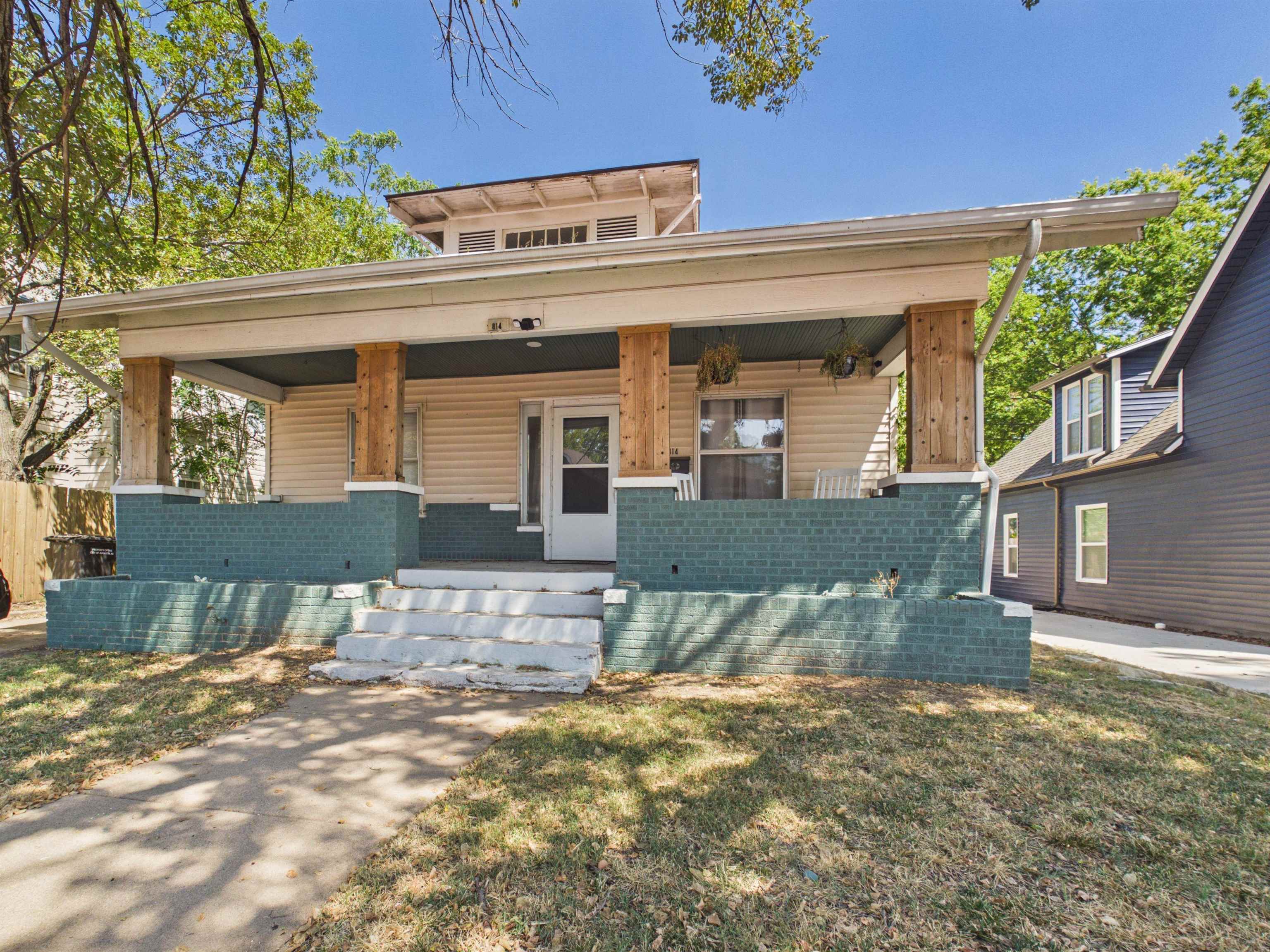 814 State St Property Photo 1