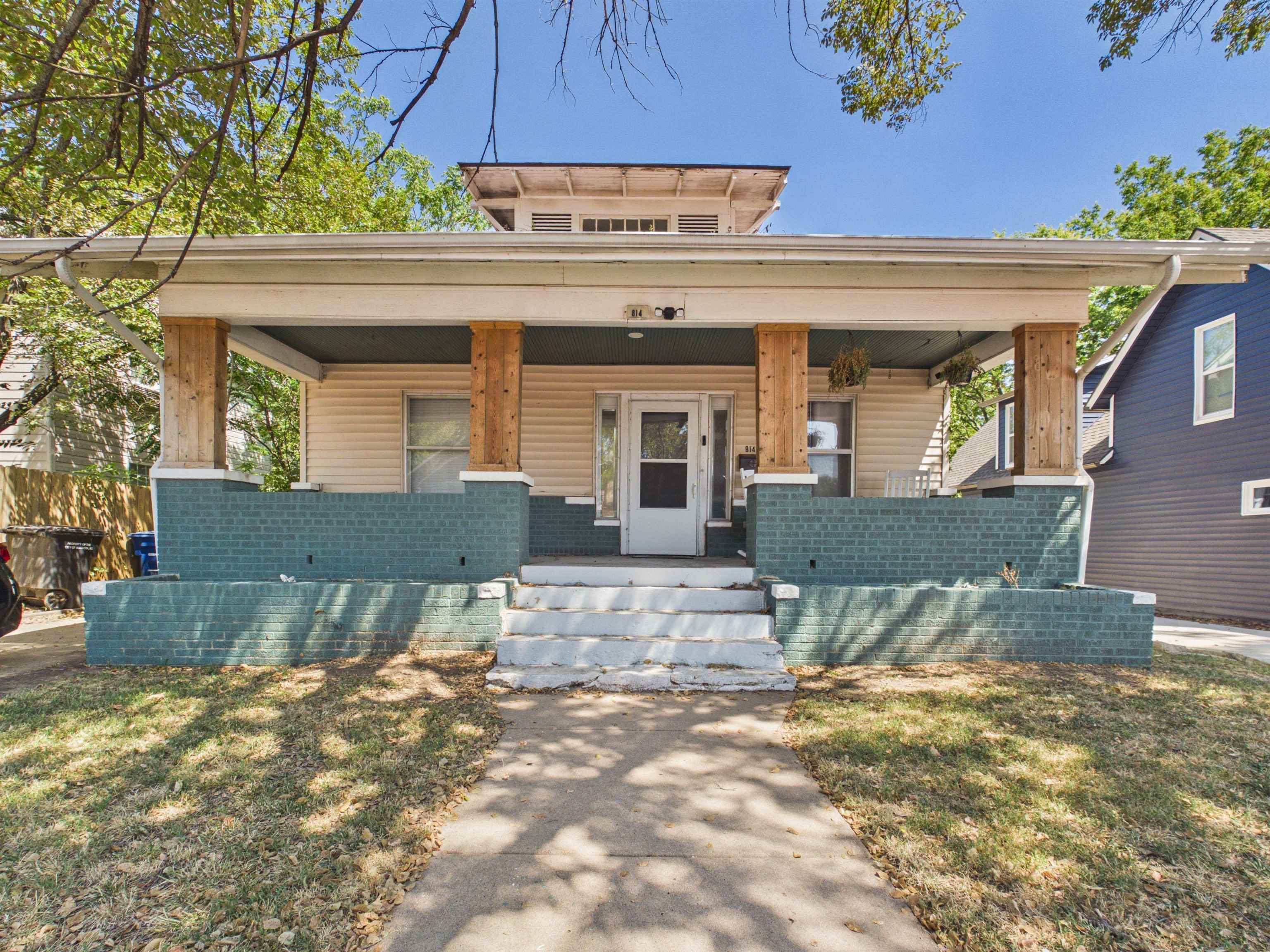 814 State St Property Photo 2