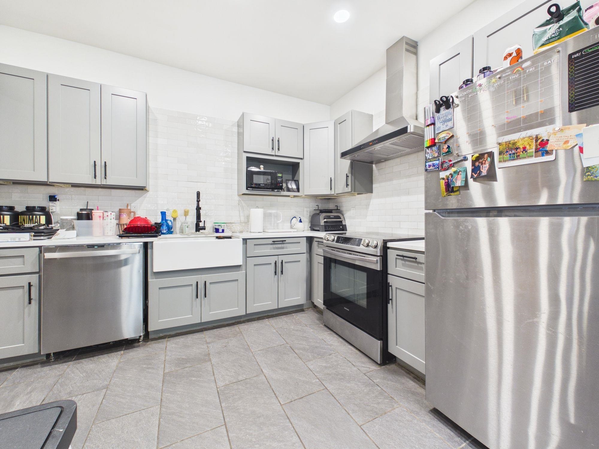 814 State St Property Photo 8