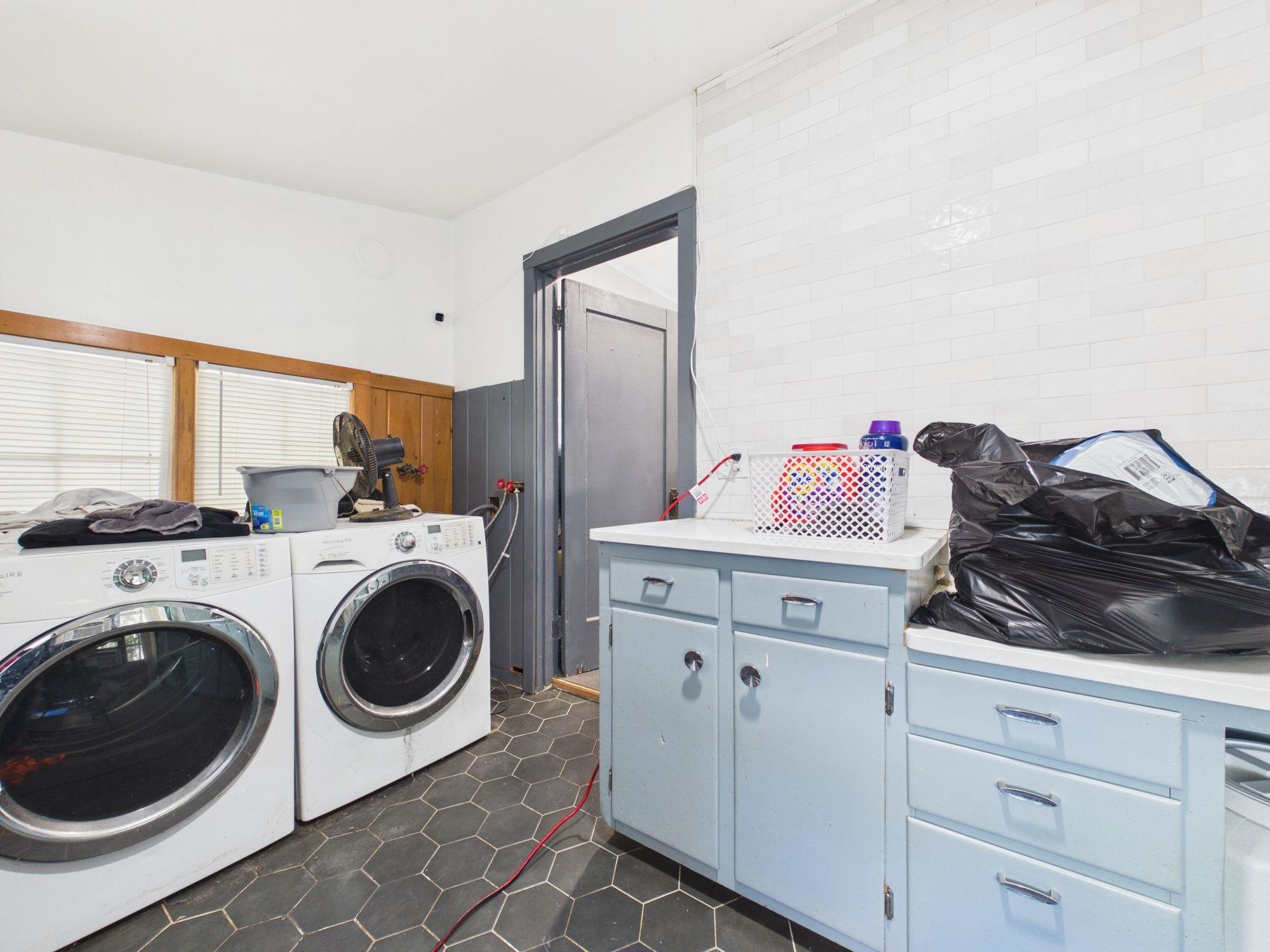 814 State St Property Photo 13