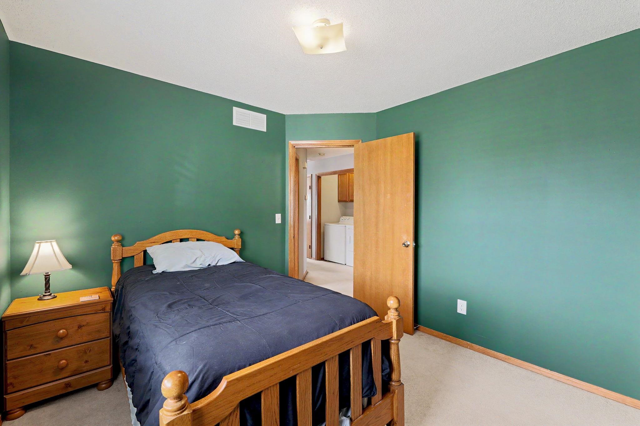 1914 Summerwood St Property Photo 15