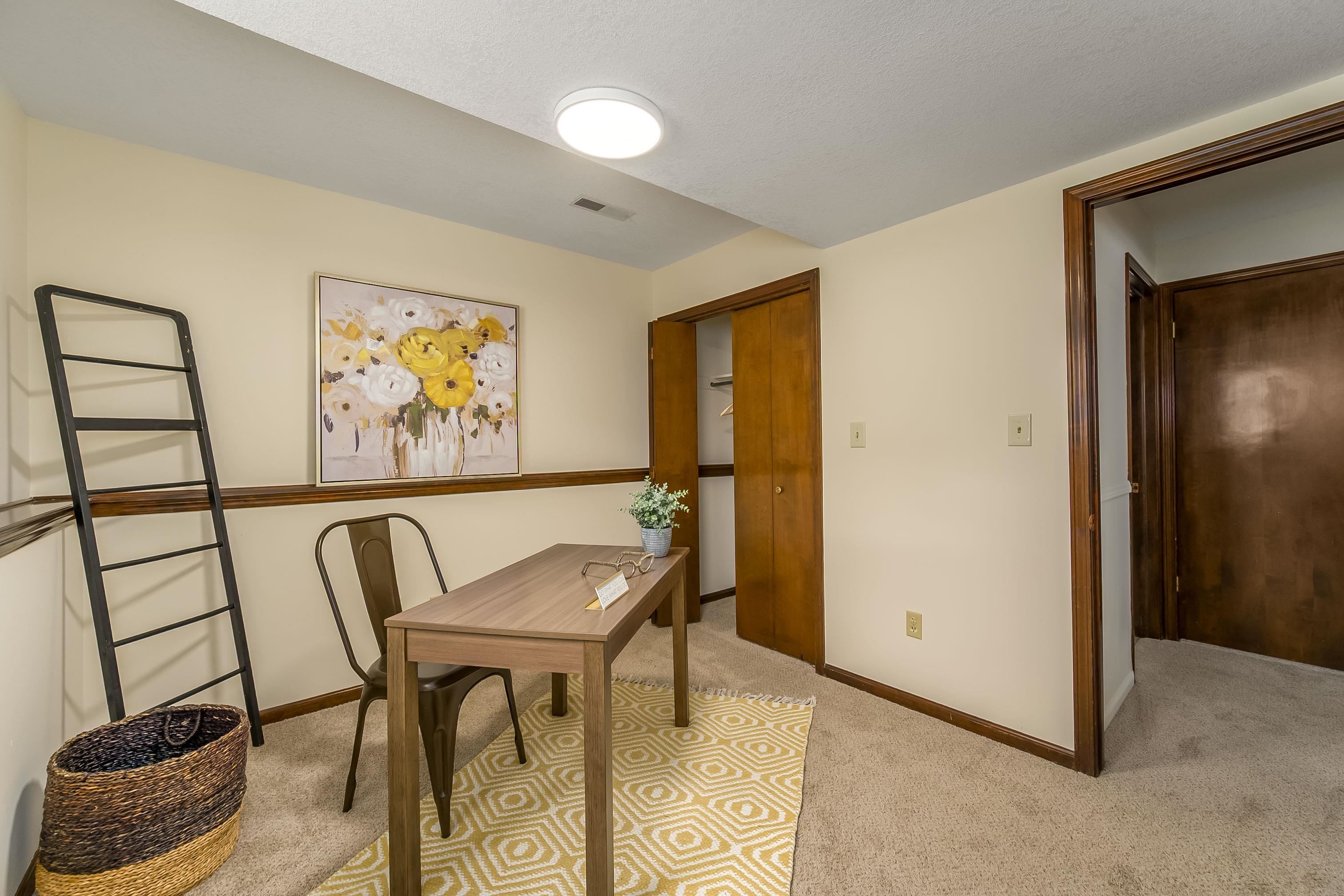 1100 E Market St Property Photo 28