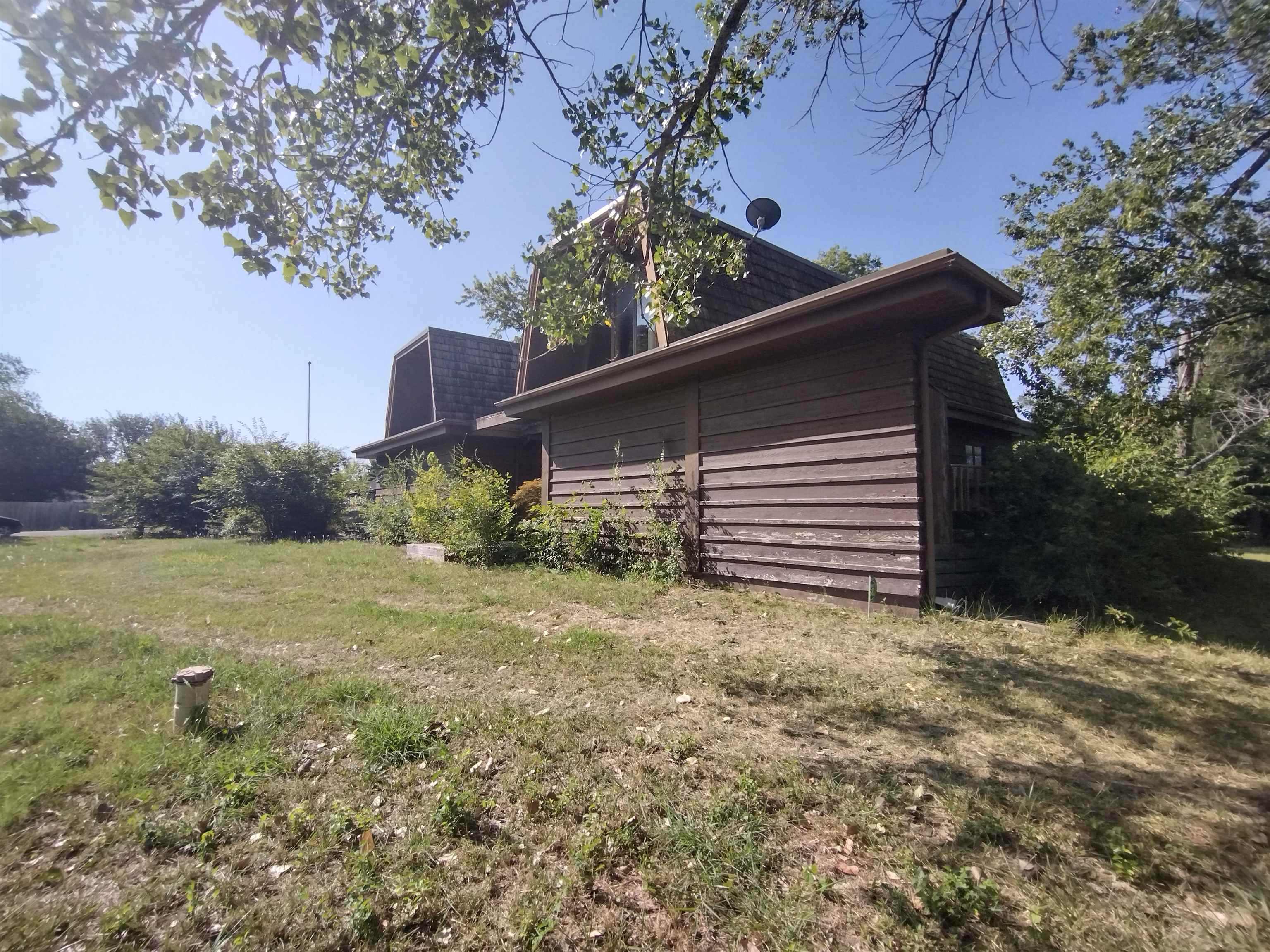 1401 S Hornecker Property Photo 3