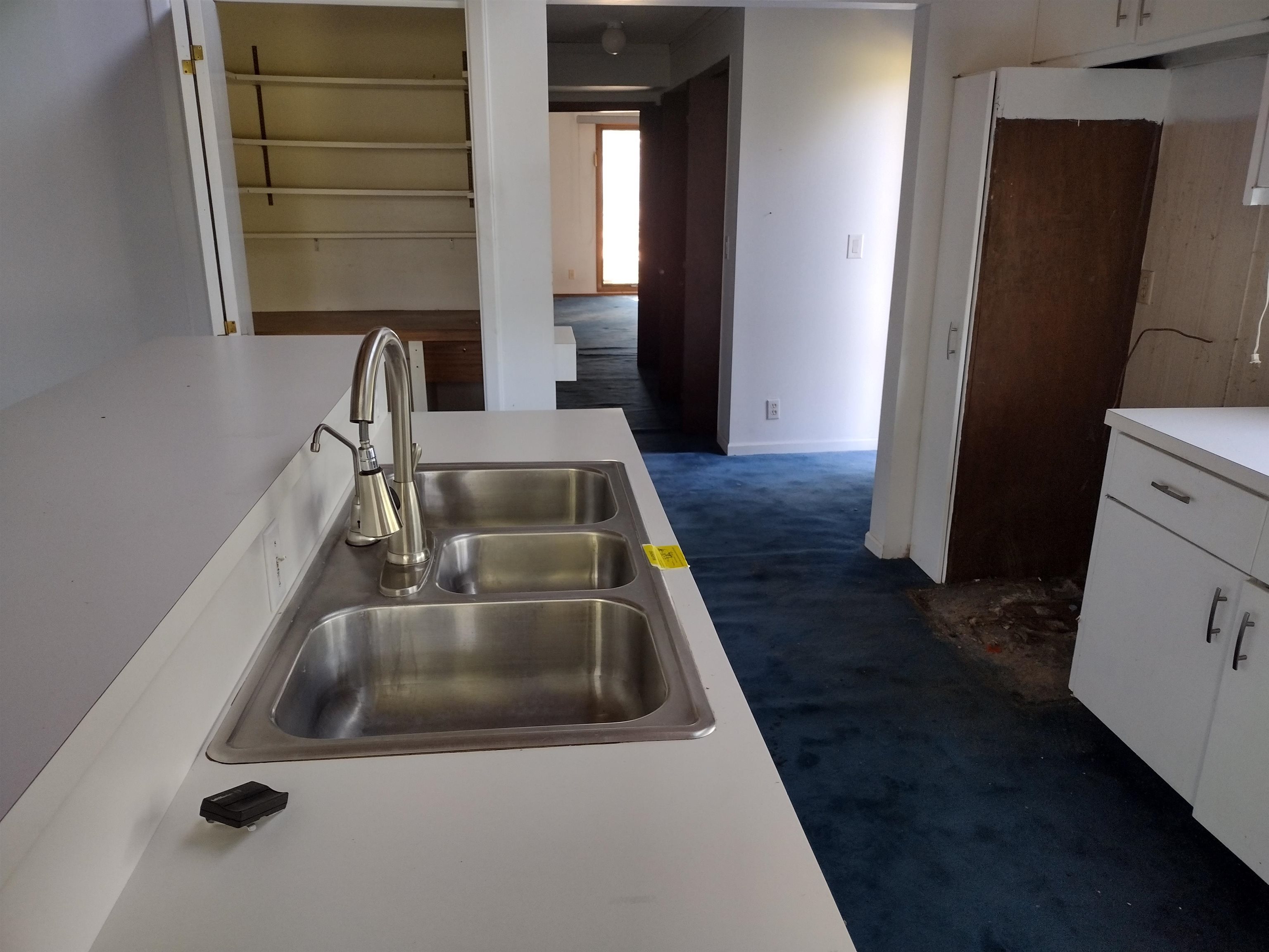 1401 S Hornecker Property Photo 11