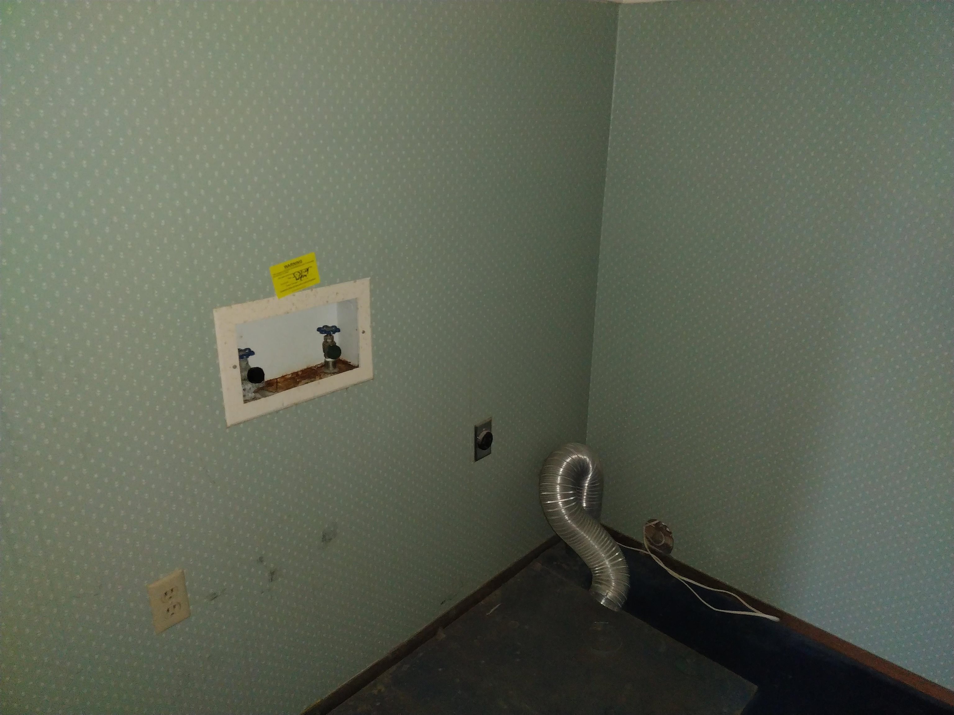 1401 S Hornecker Property Photo 13